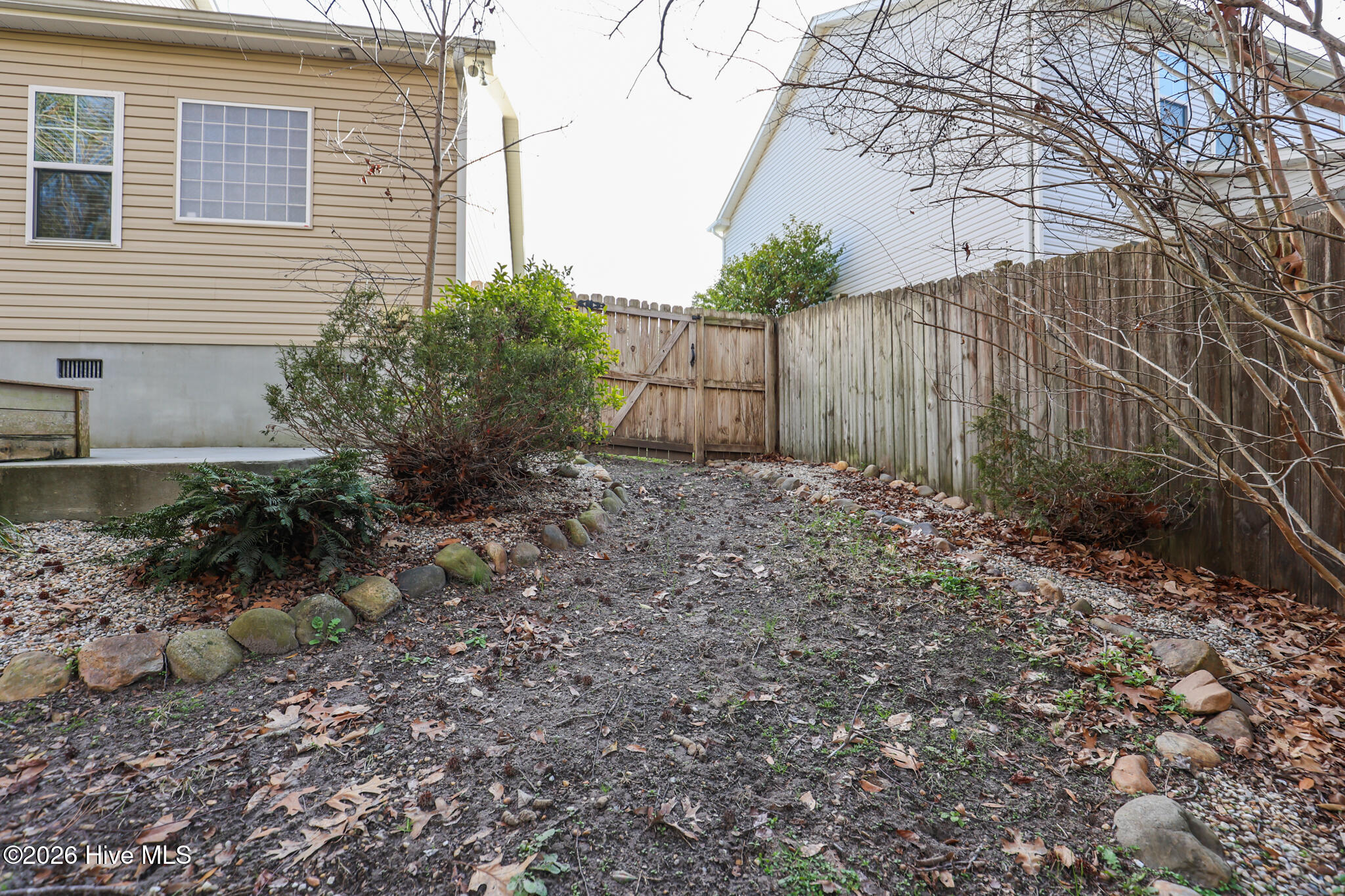 100559390 | Photo 47