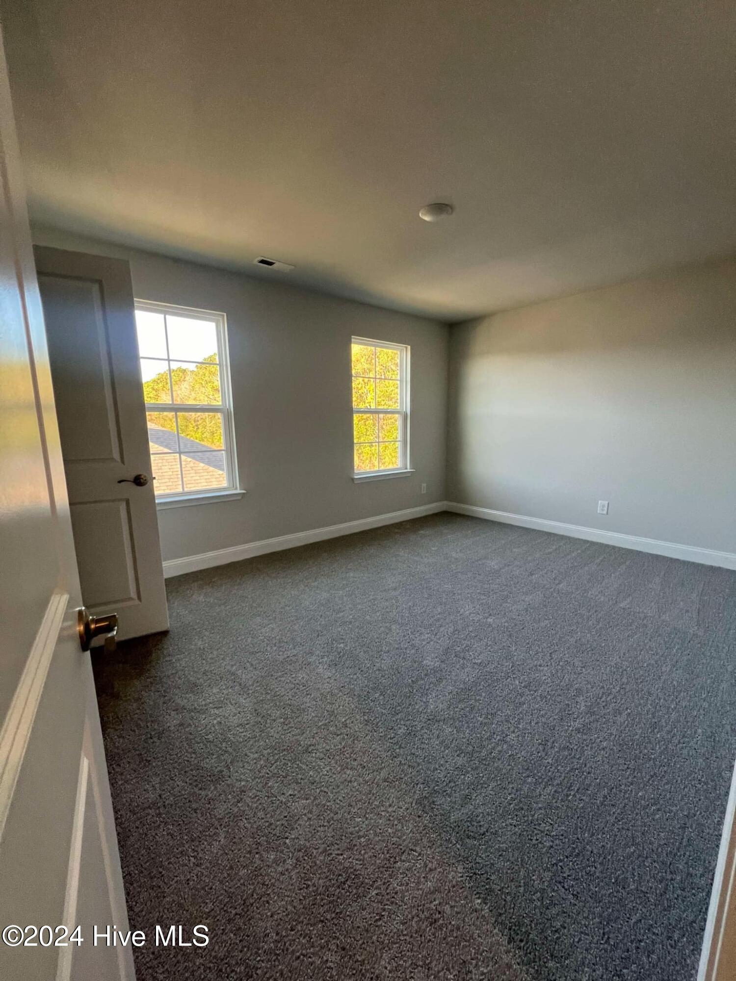 100492471 | Photo 15