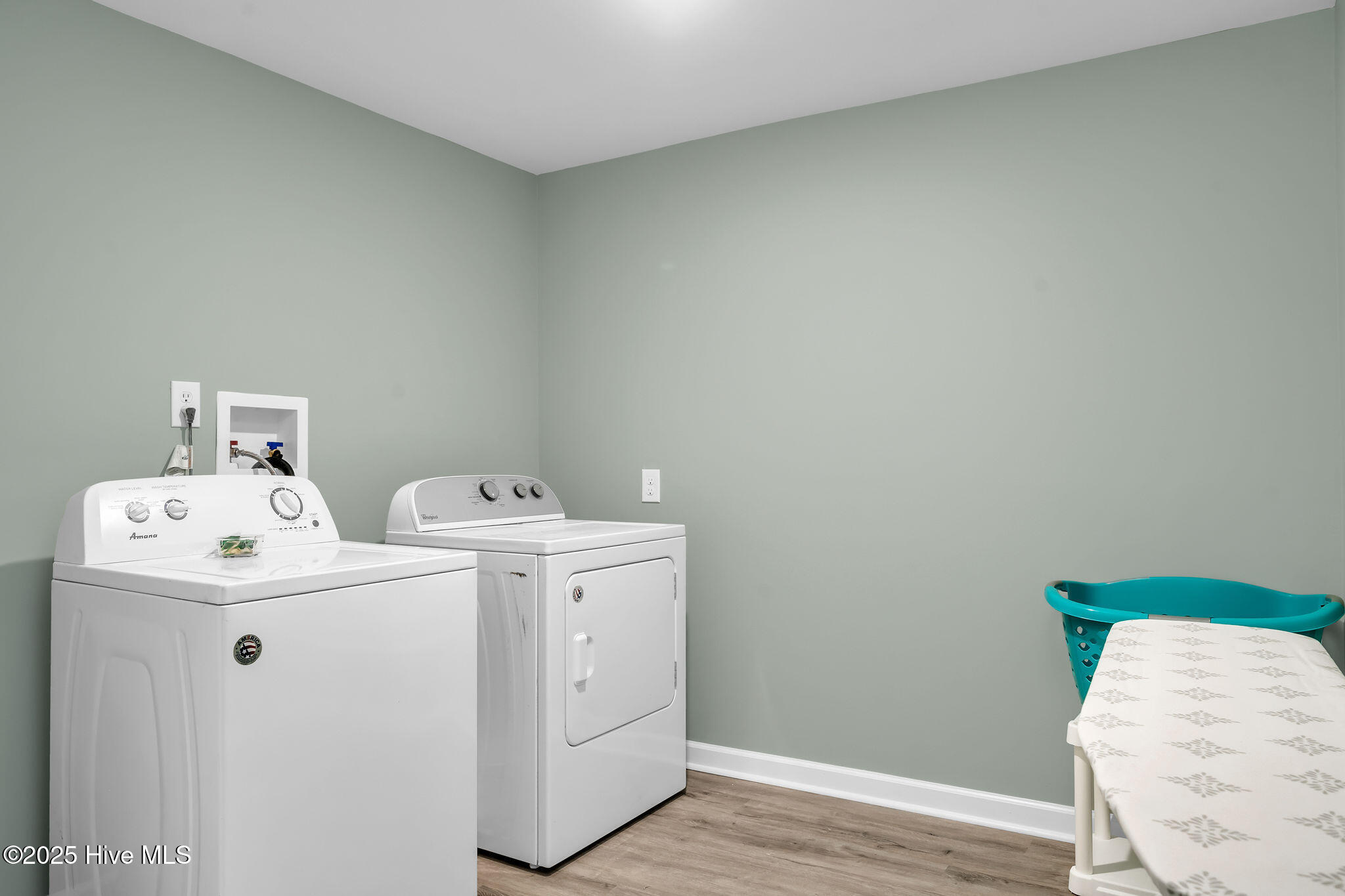 100543531 | Photo 41