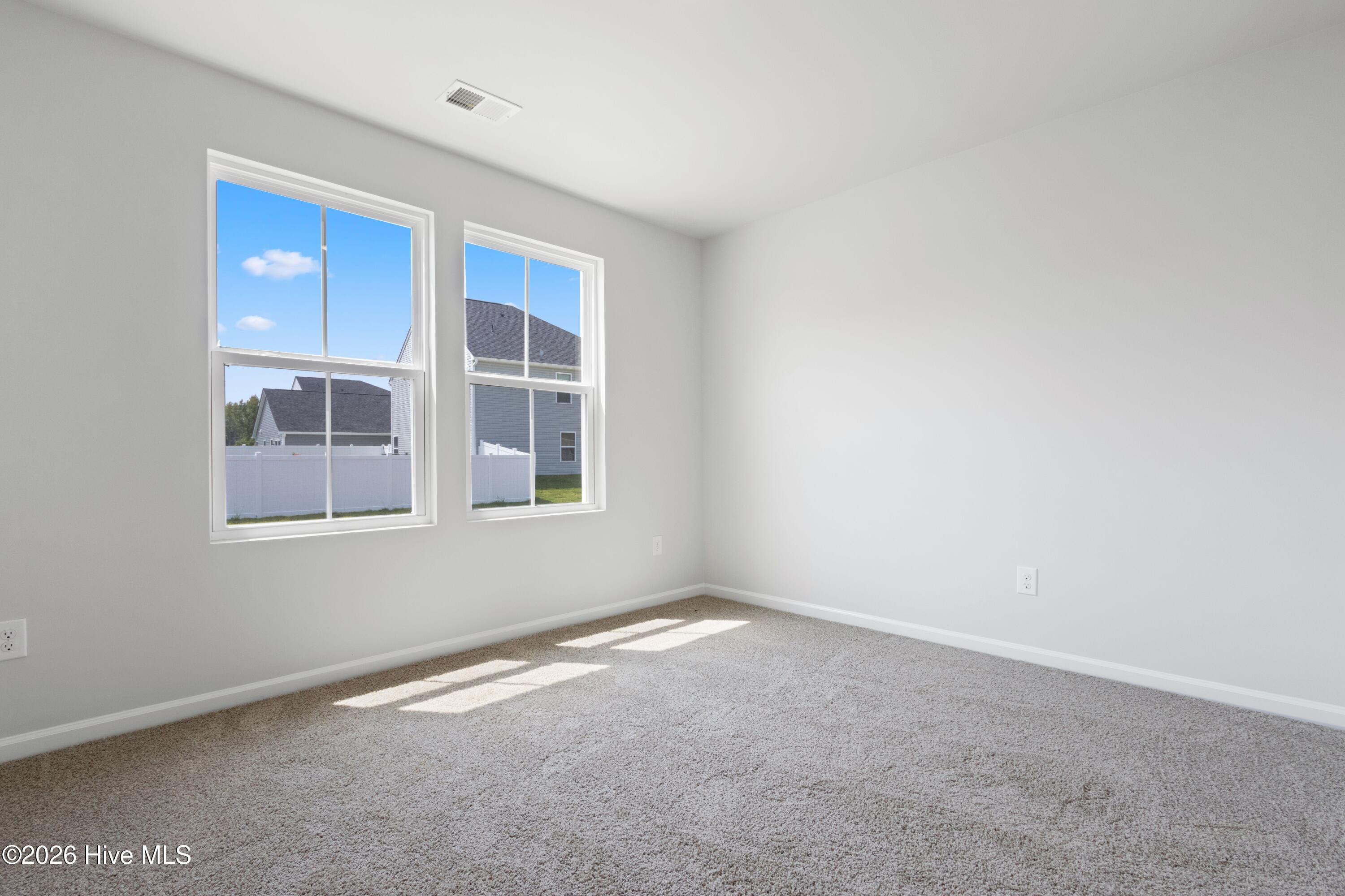 100557656 | Photo 17