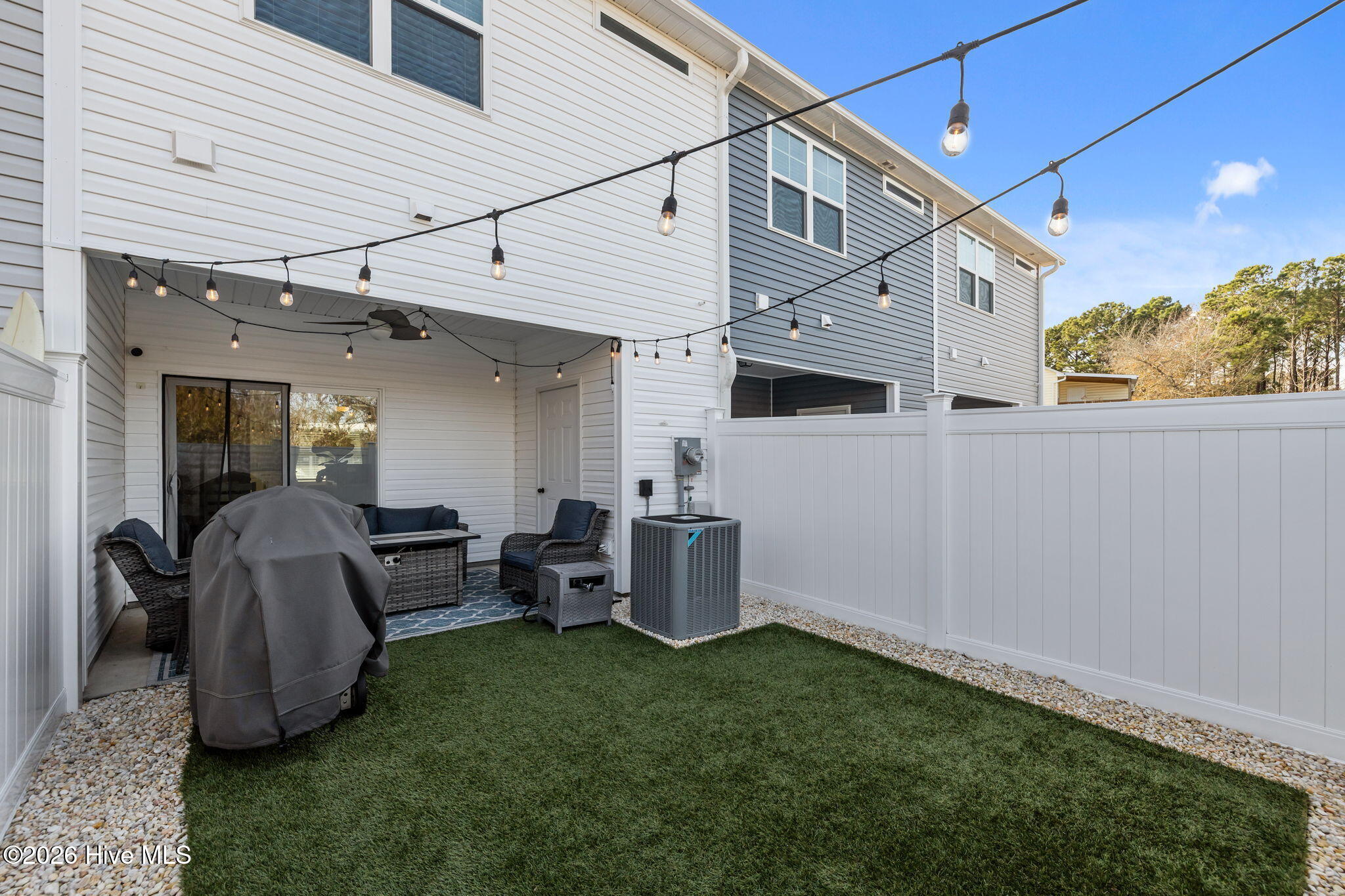 100546881 | Photo 30