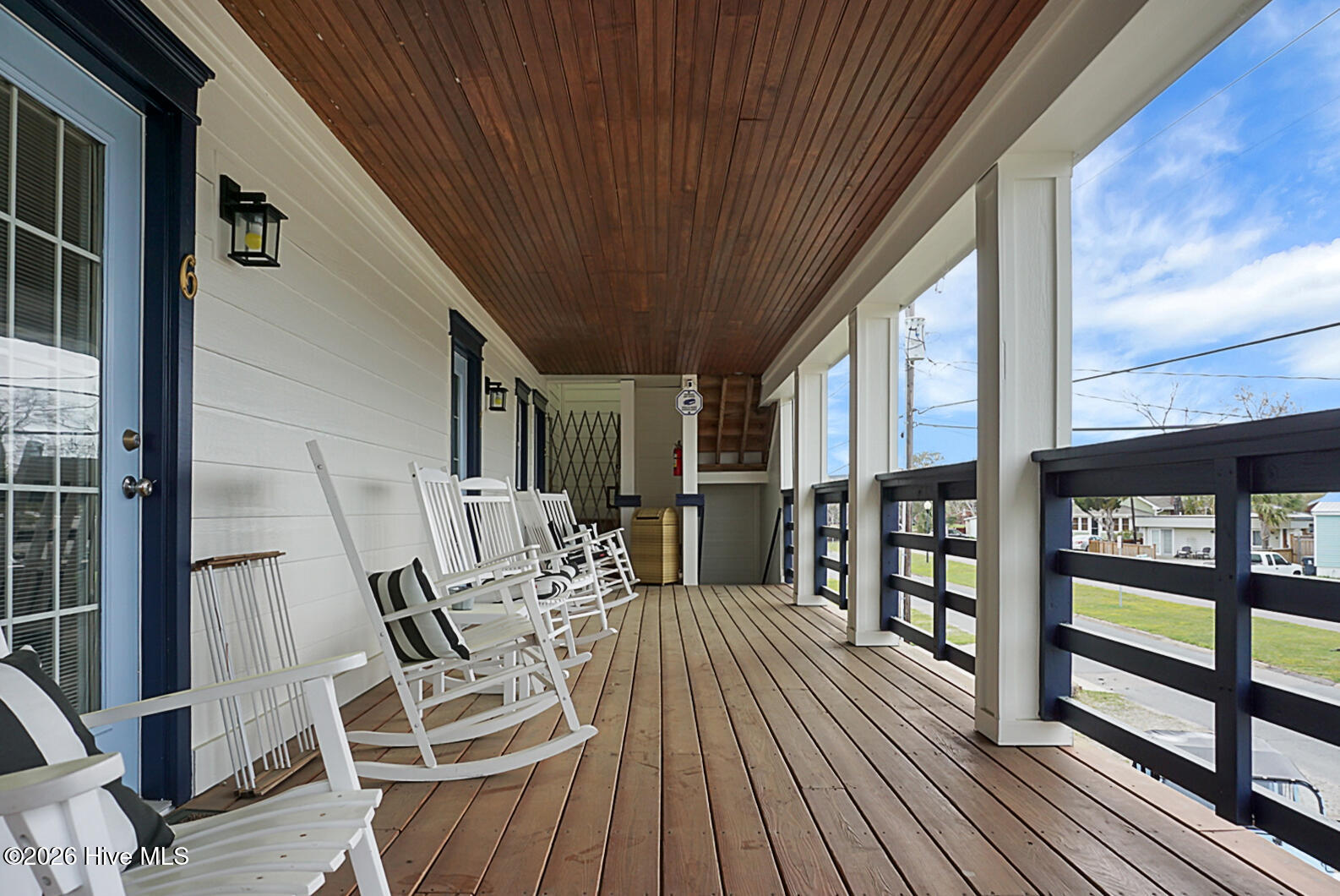 100555839 | Photo 45