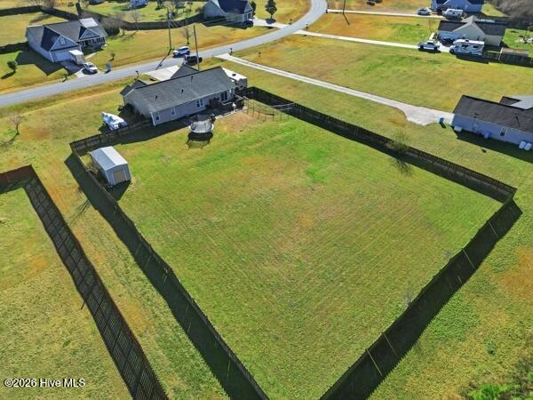 100550843 | Photo 24