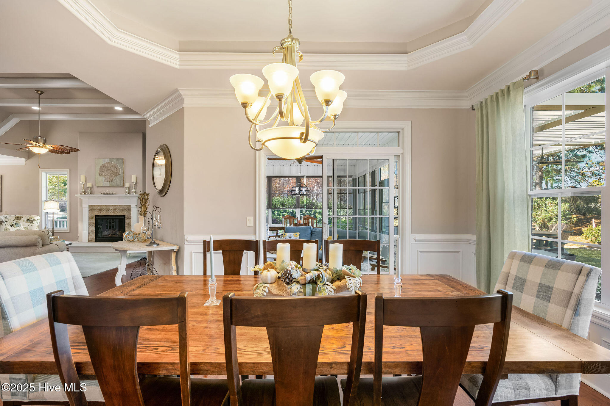 100541913 | Photo 55