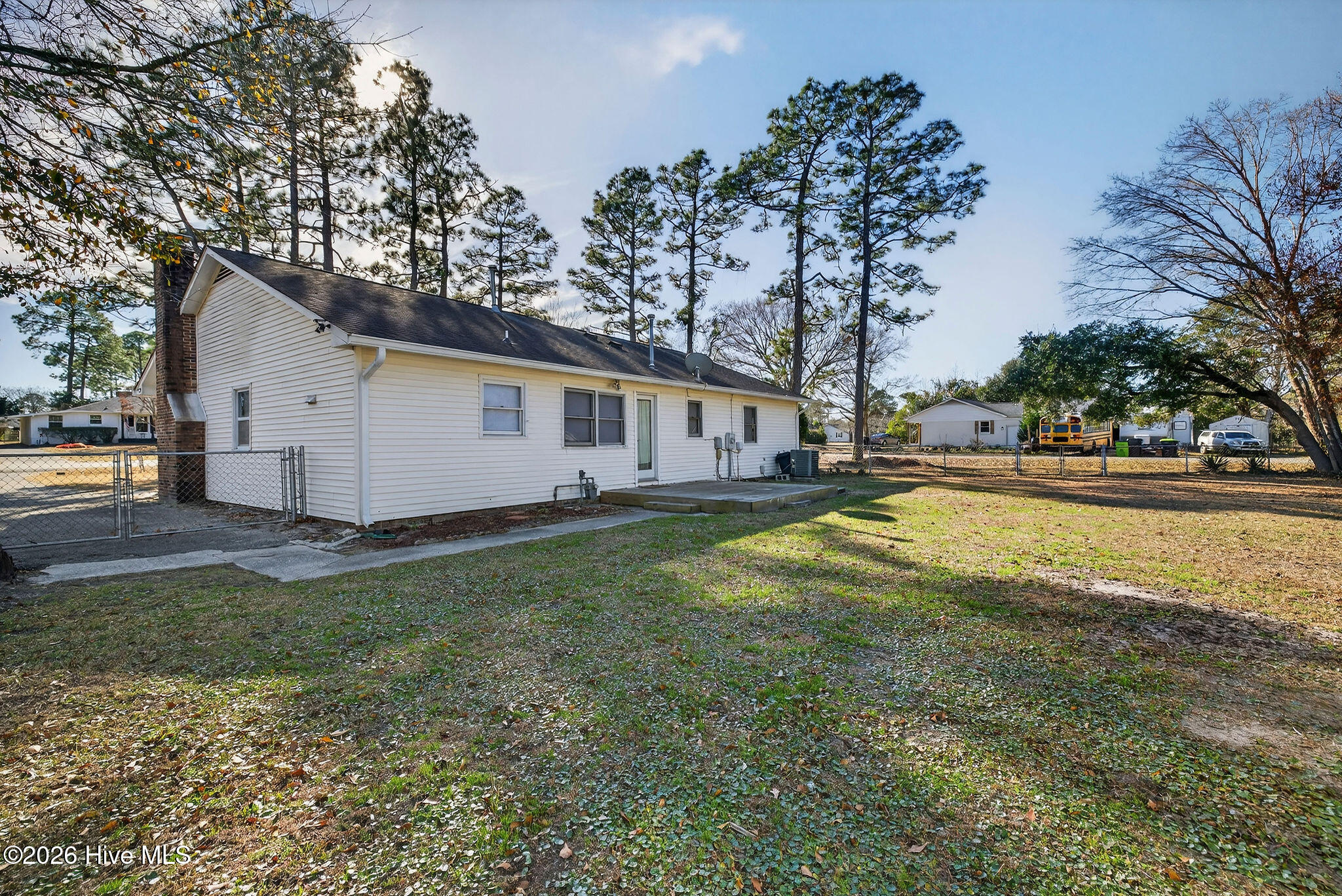 100545723 | Photo 36