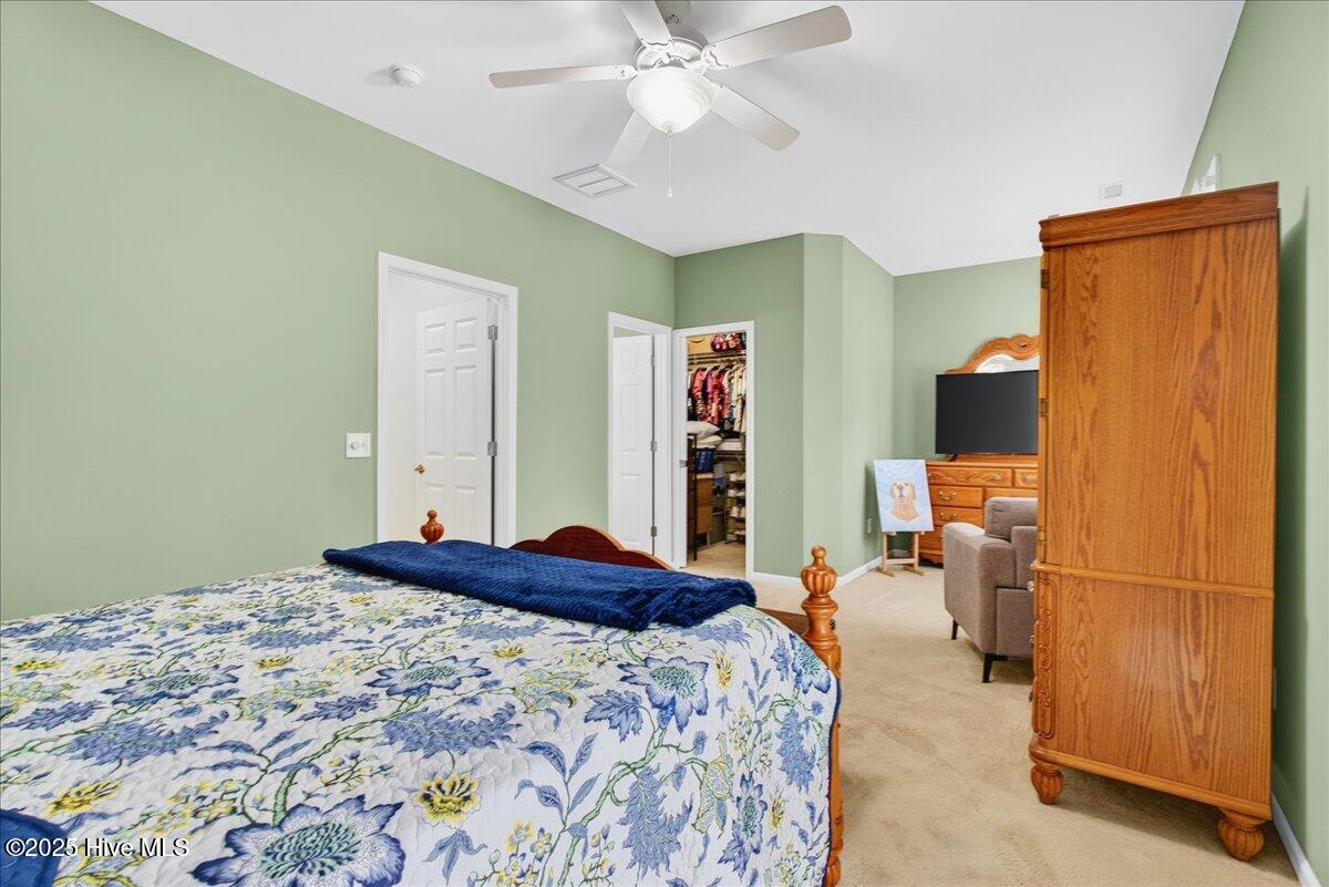 100534230 | Photo 33