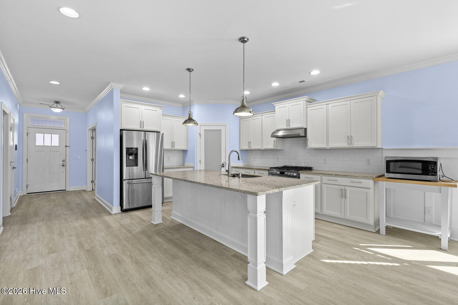 100548690 | Photo 12