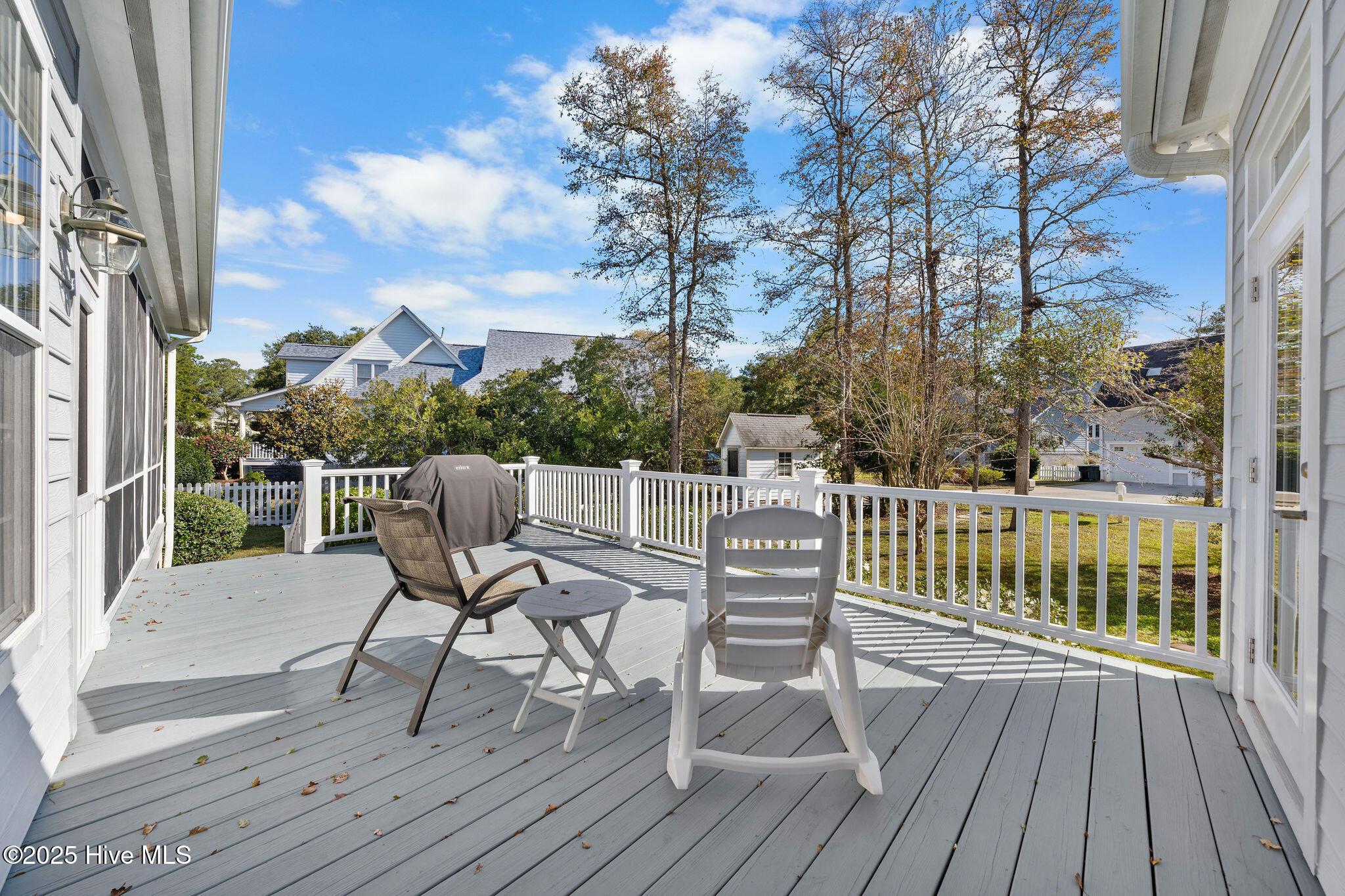 100552412 | Photo 36