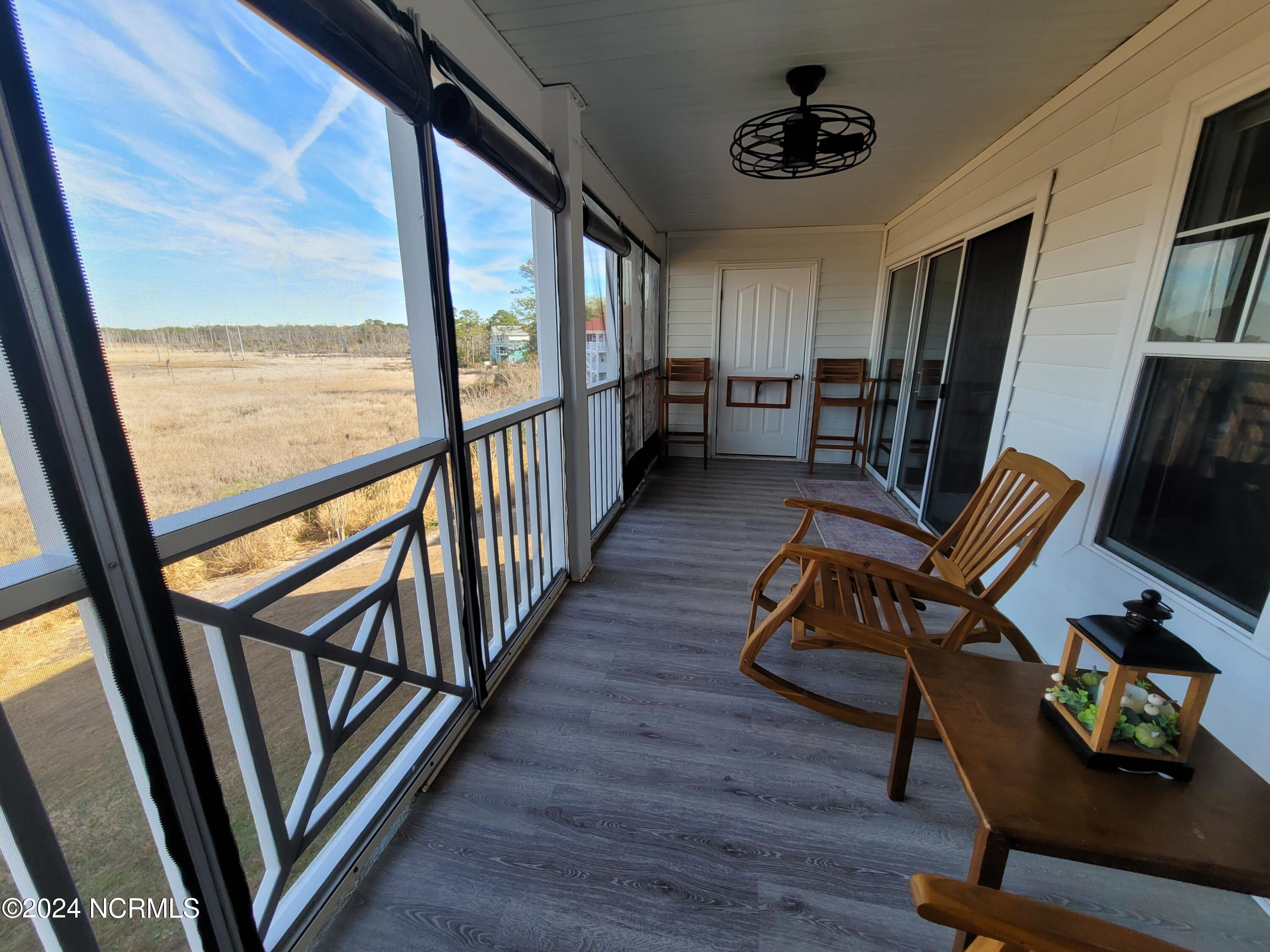 100565776 | Photo 30