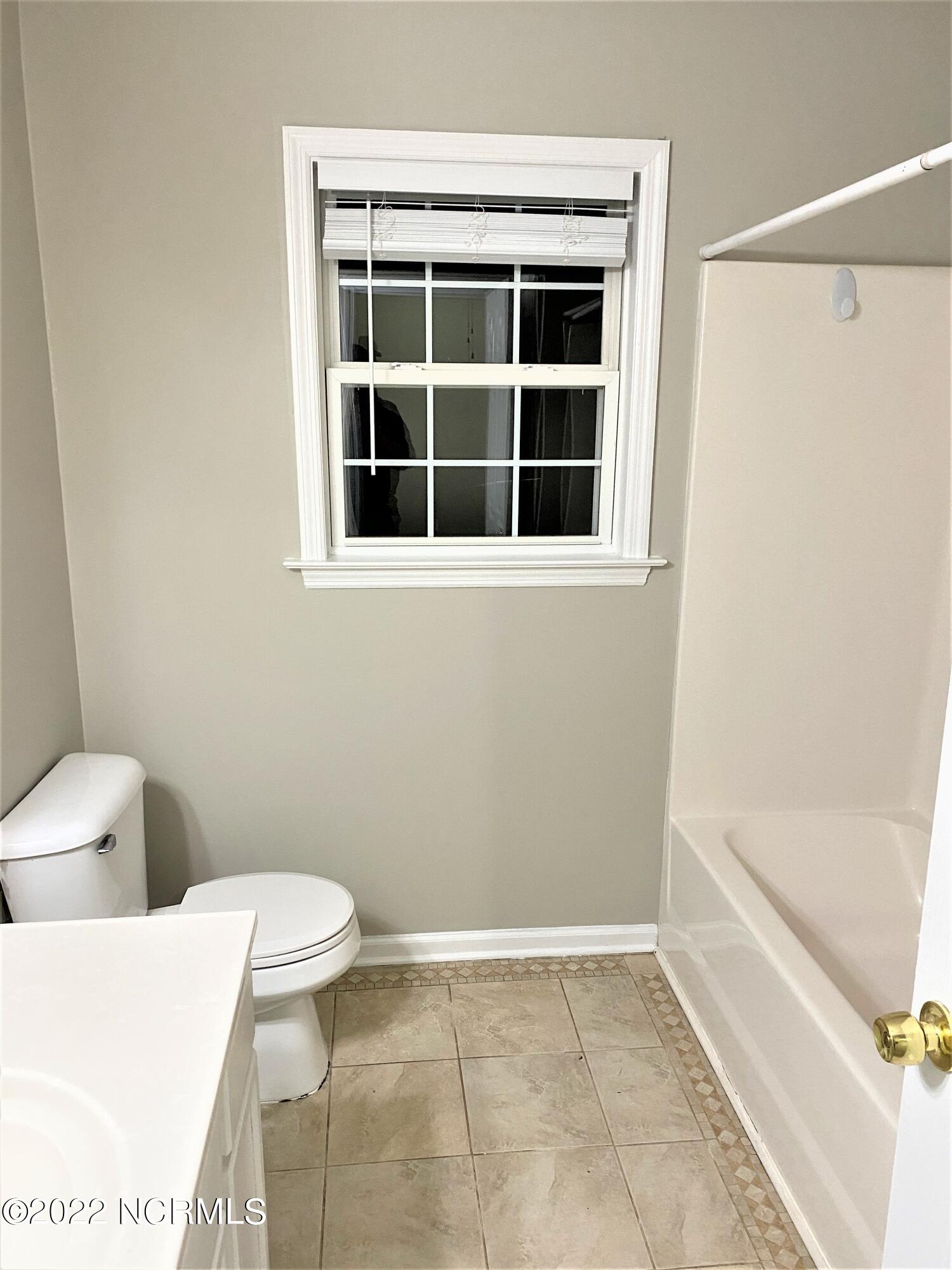 100565179 | Photo 15