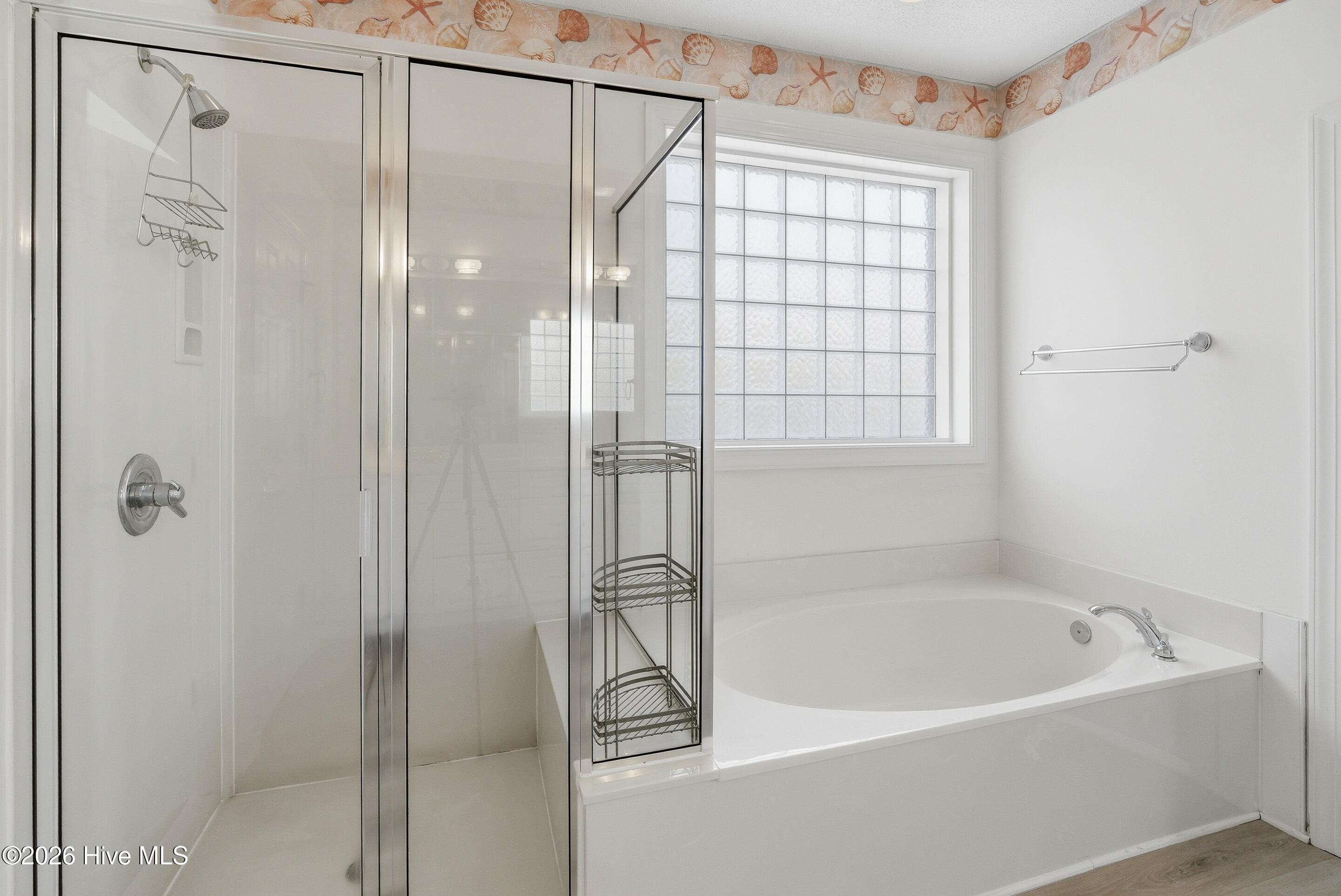 100564038 | Photo 30