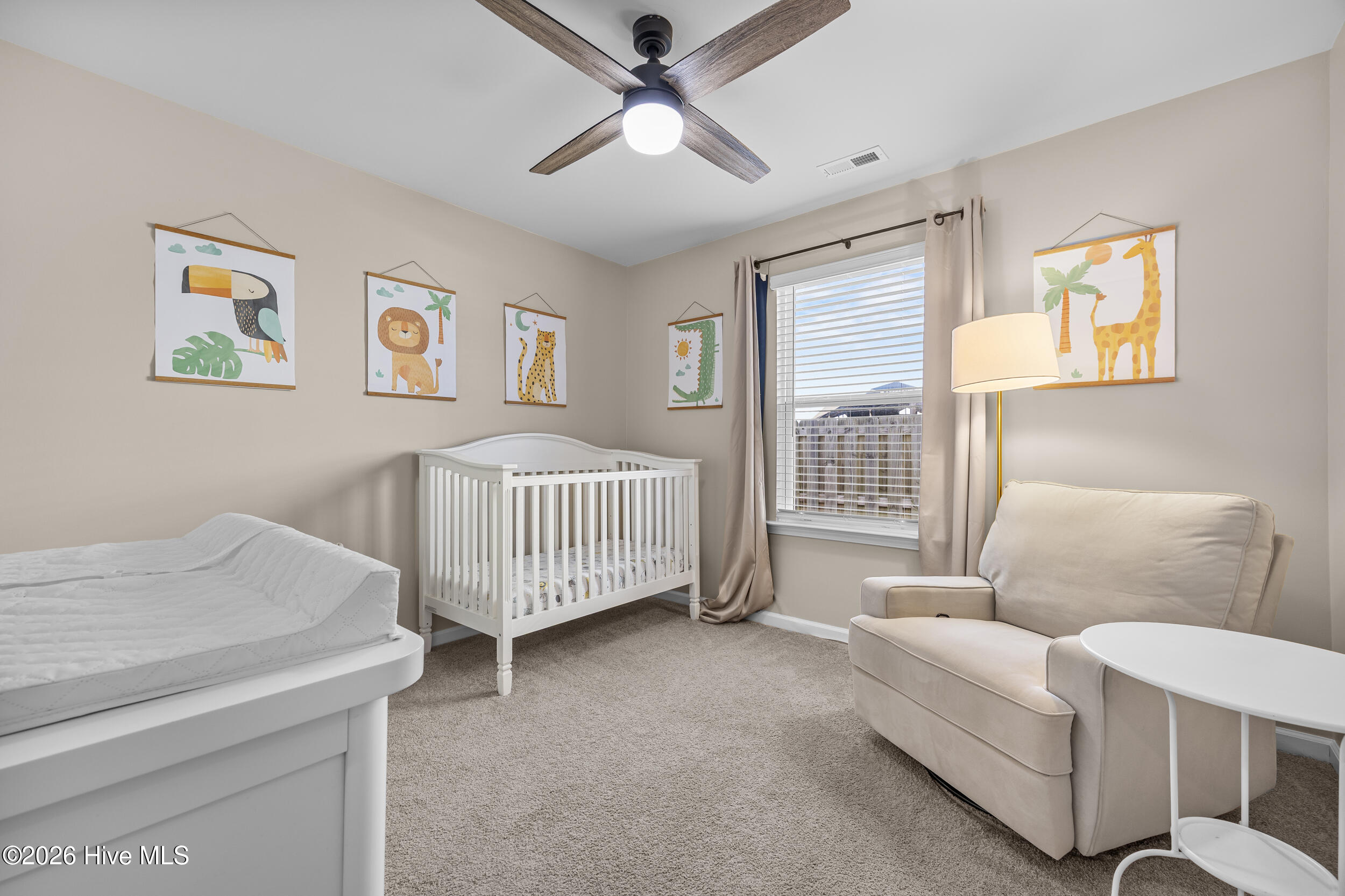 100550214 | Photo 26