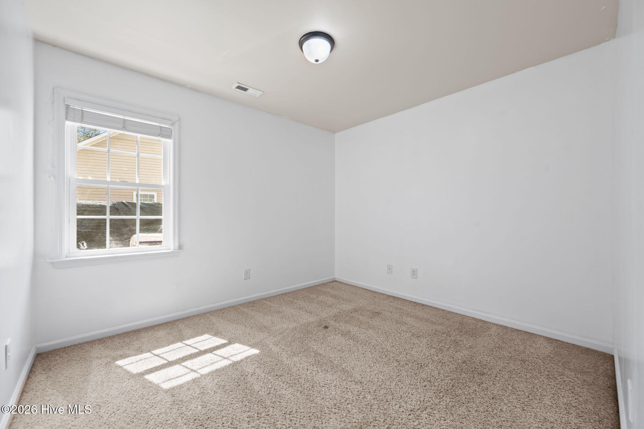 100565061 | Photo 39