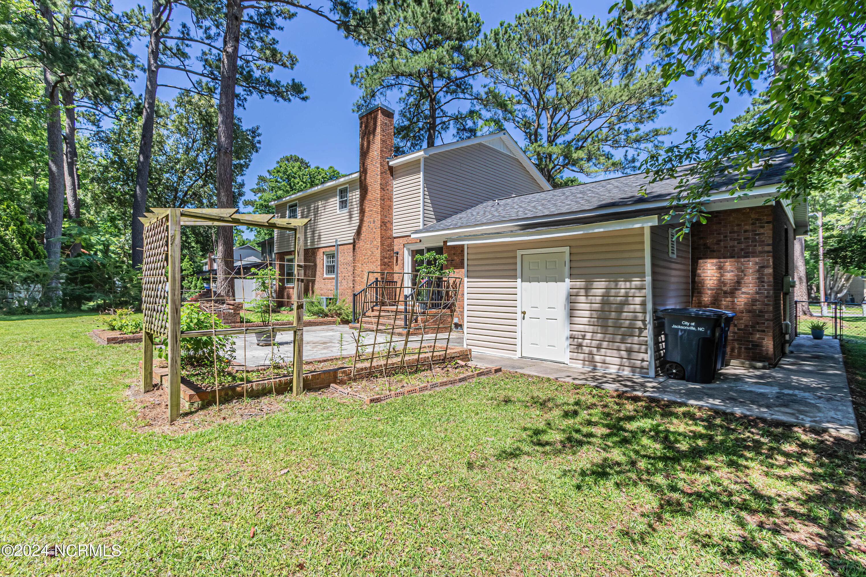 100448019 | Photo 49