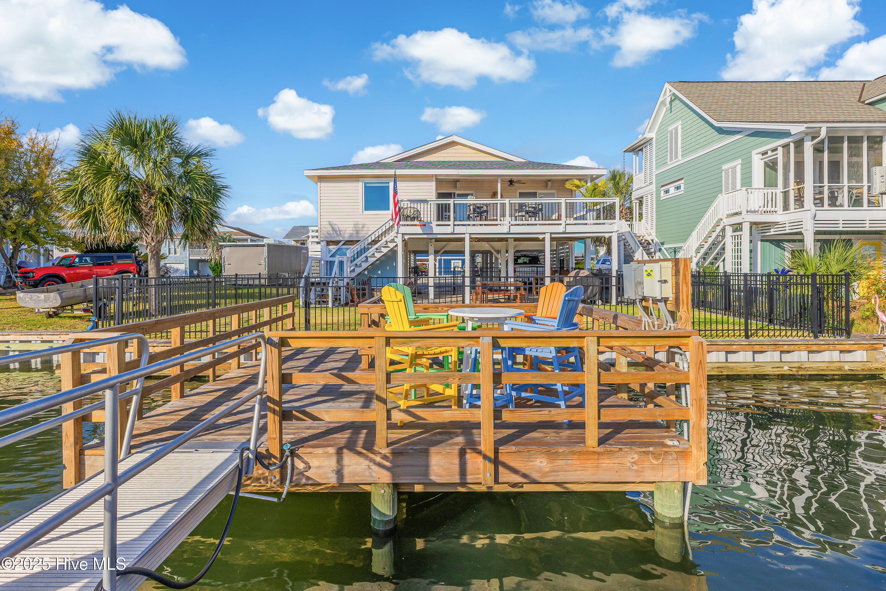 100540899 | Photo 16