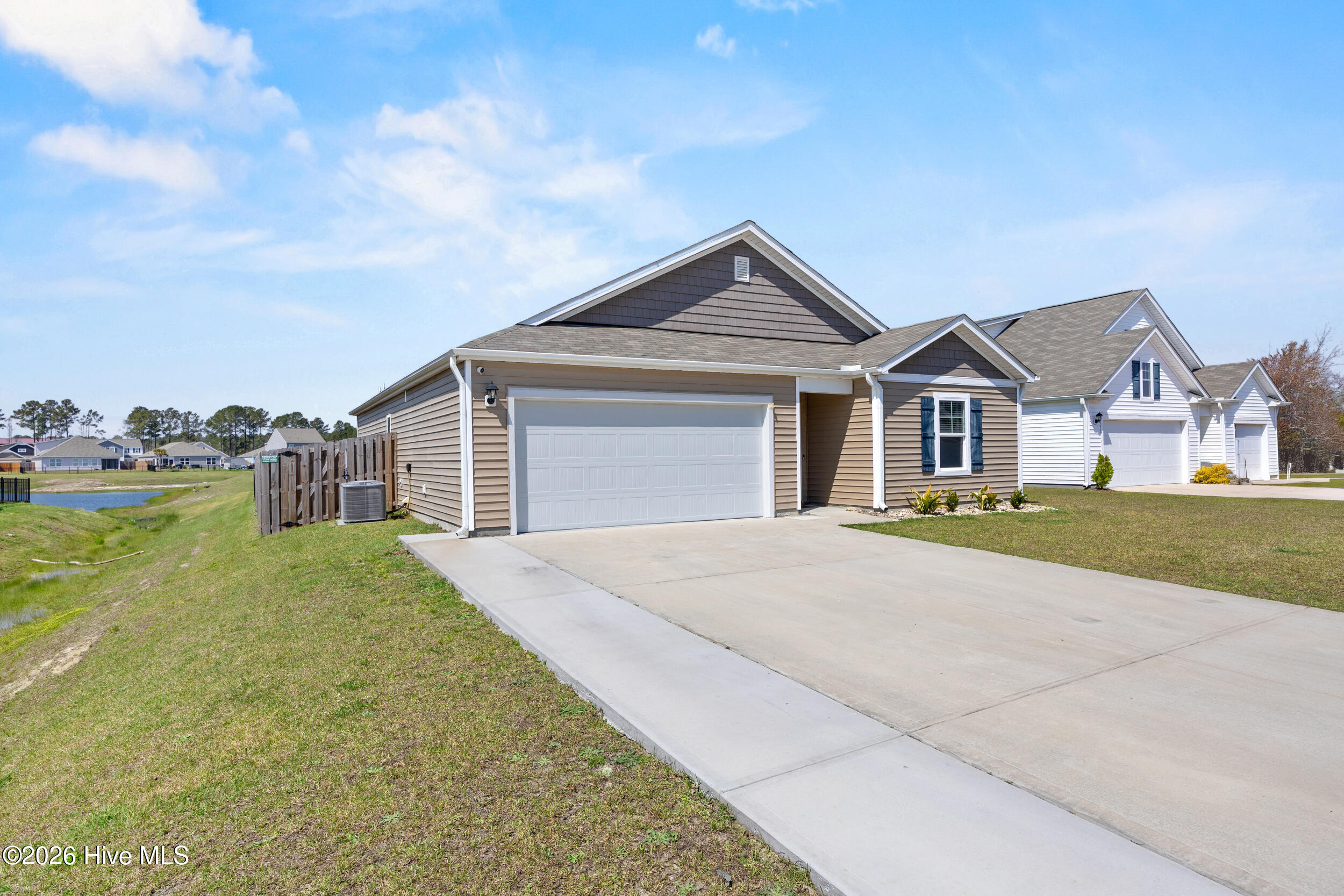 100562687 | Photo 10