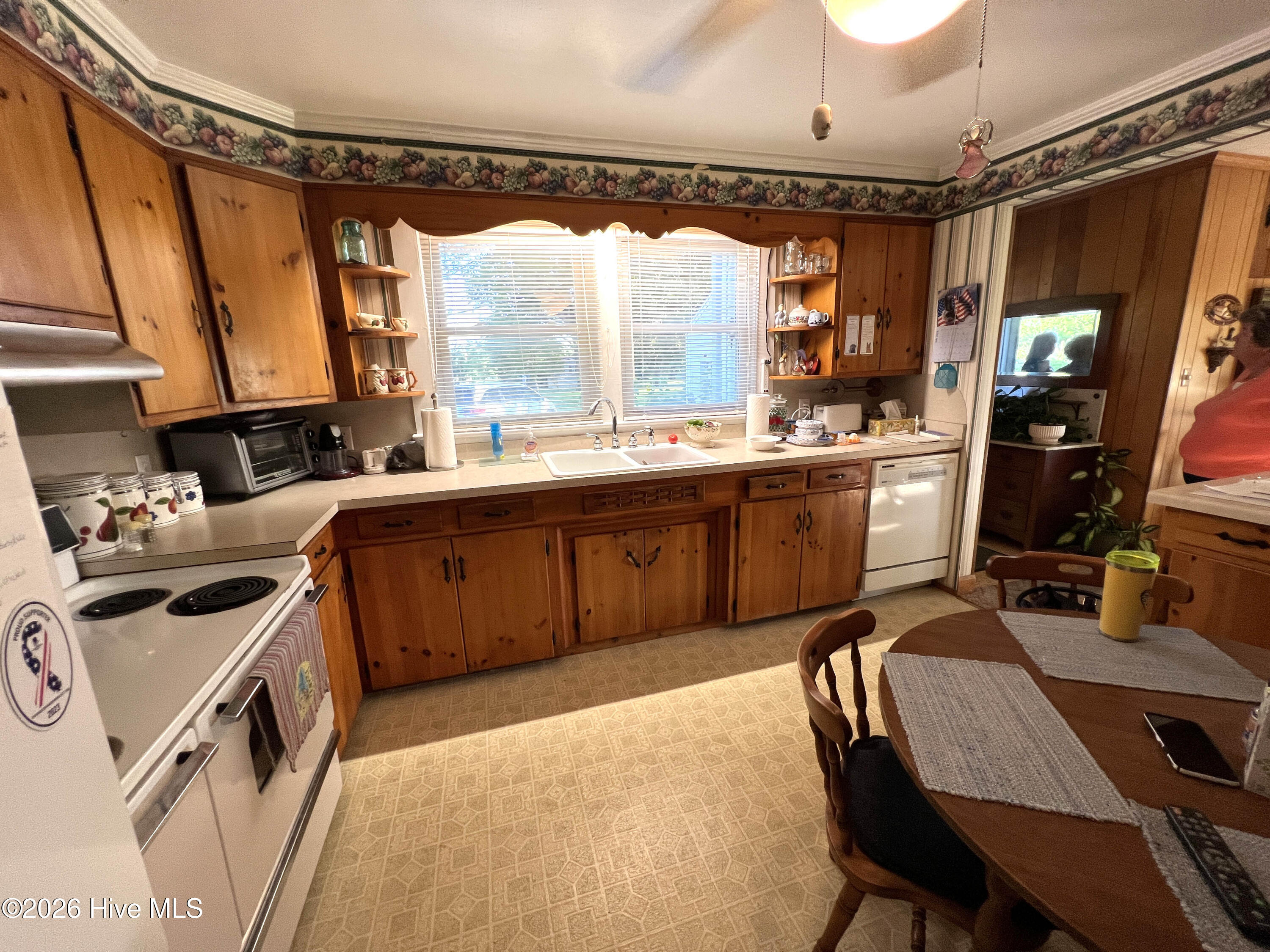 167 Lake Road,Newport