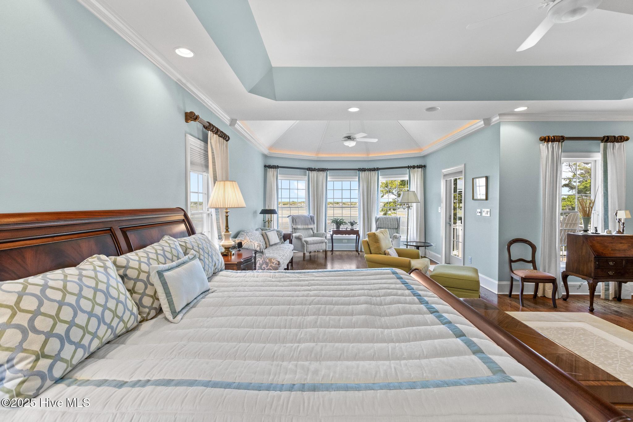 100567588 | Photo 22