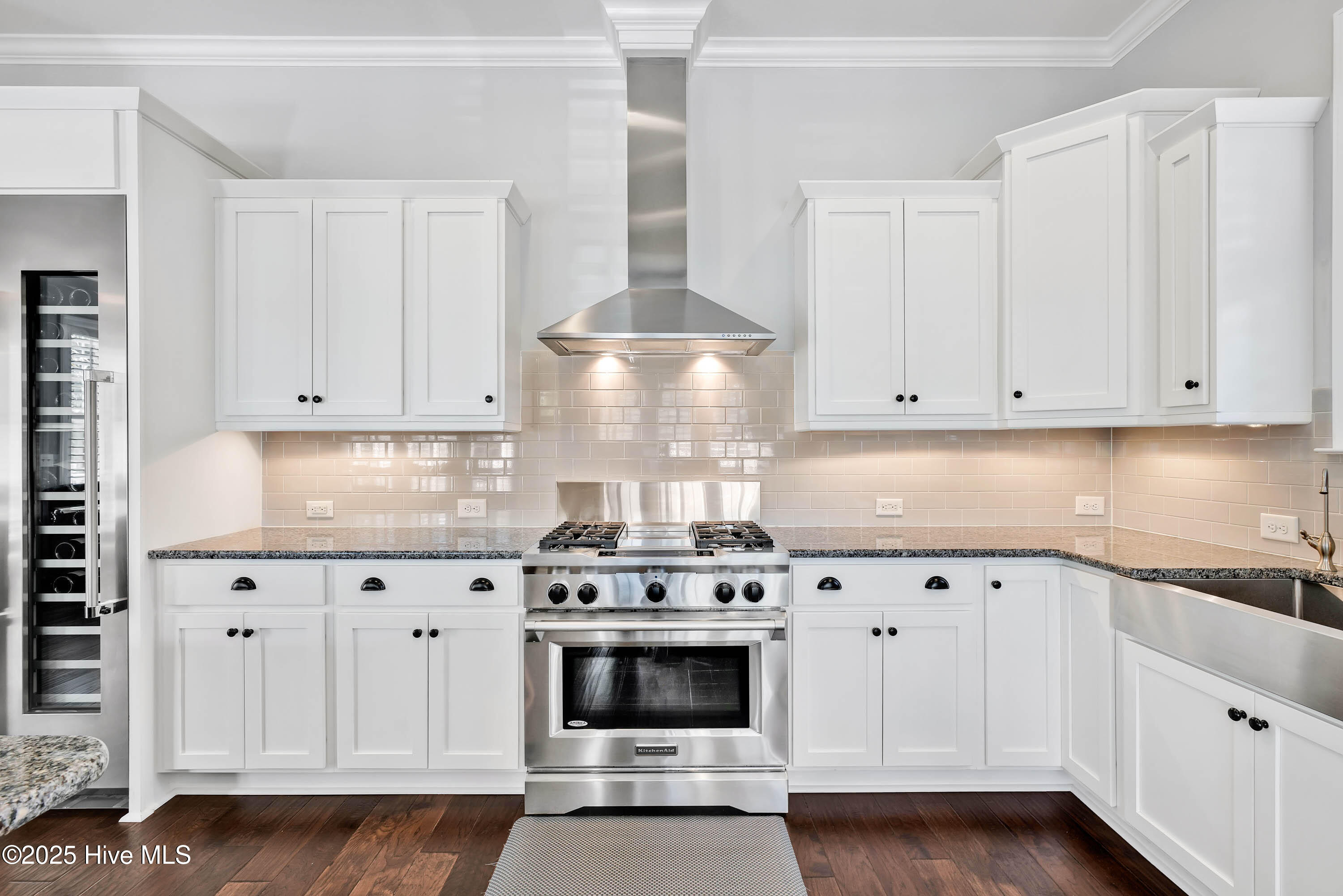 100552715 | Photo 18