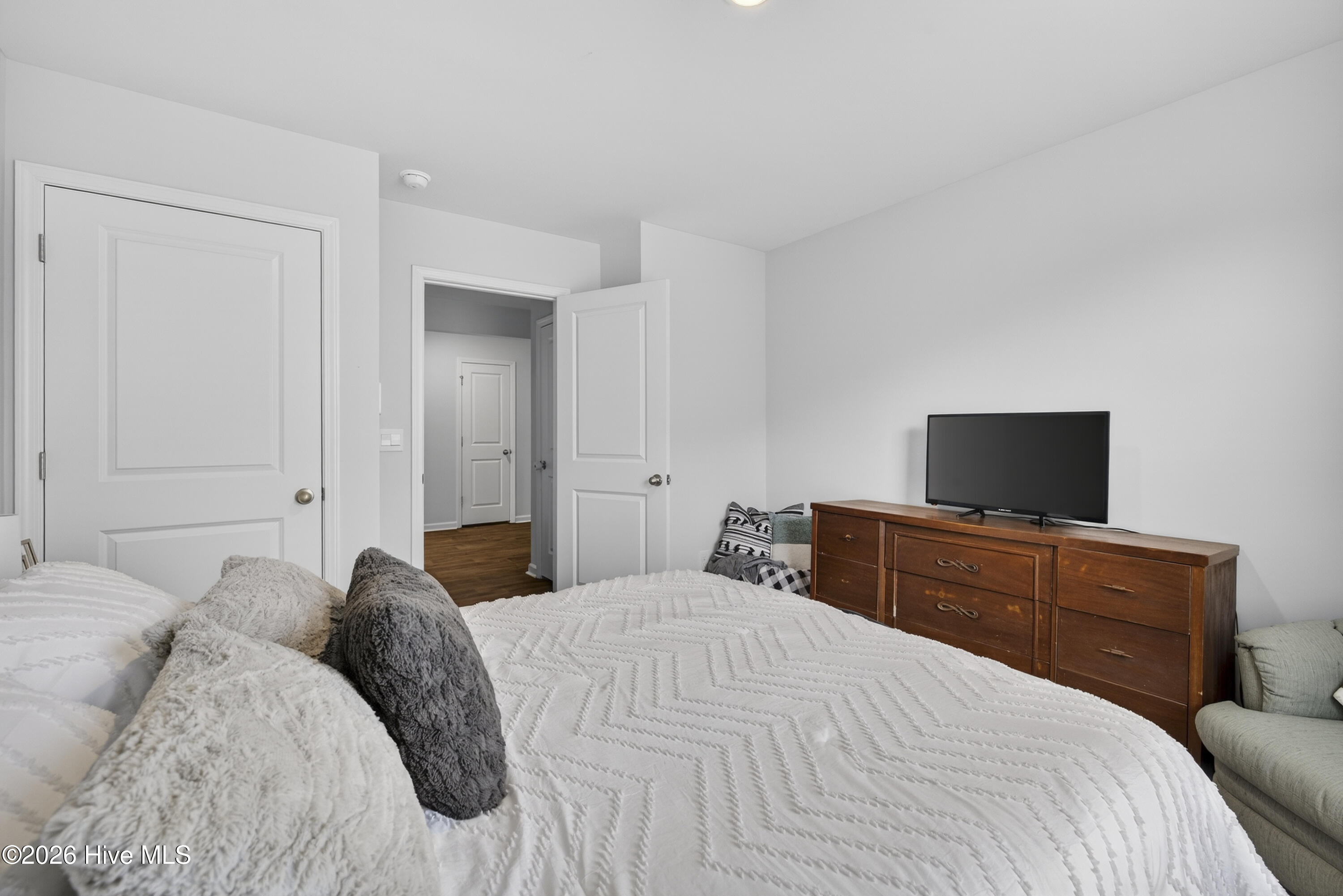 100557466 | Photo 33