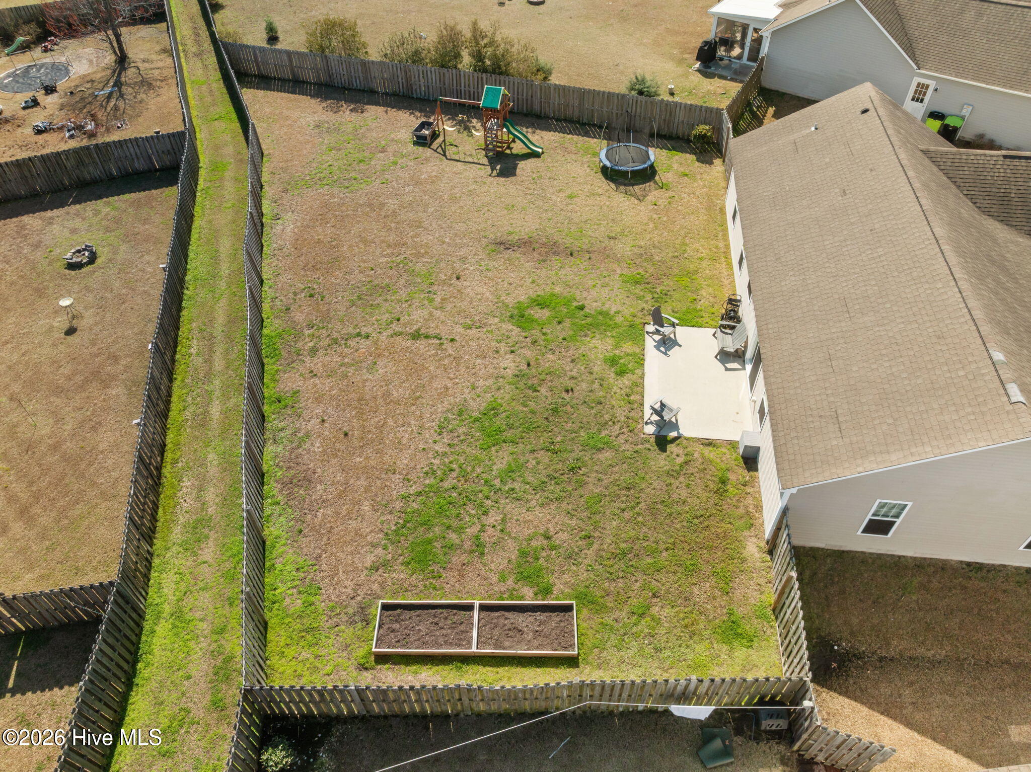 100558999 | Photo 49