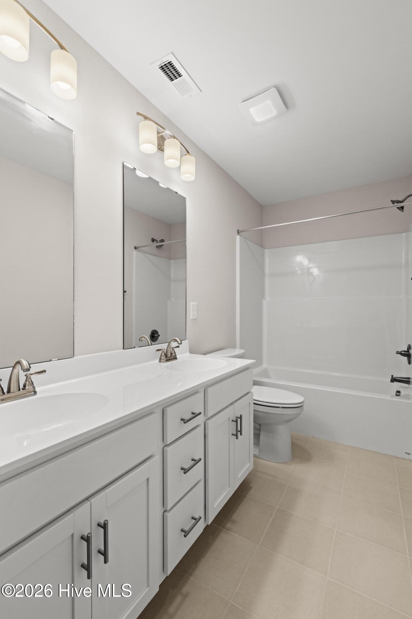 100544649 | Photo 33