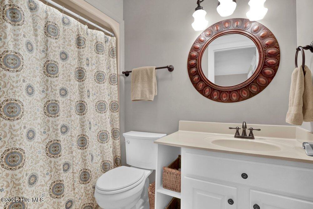 100559715 | Photo 42