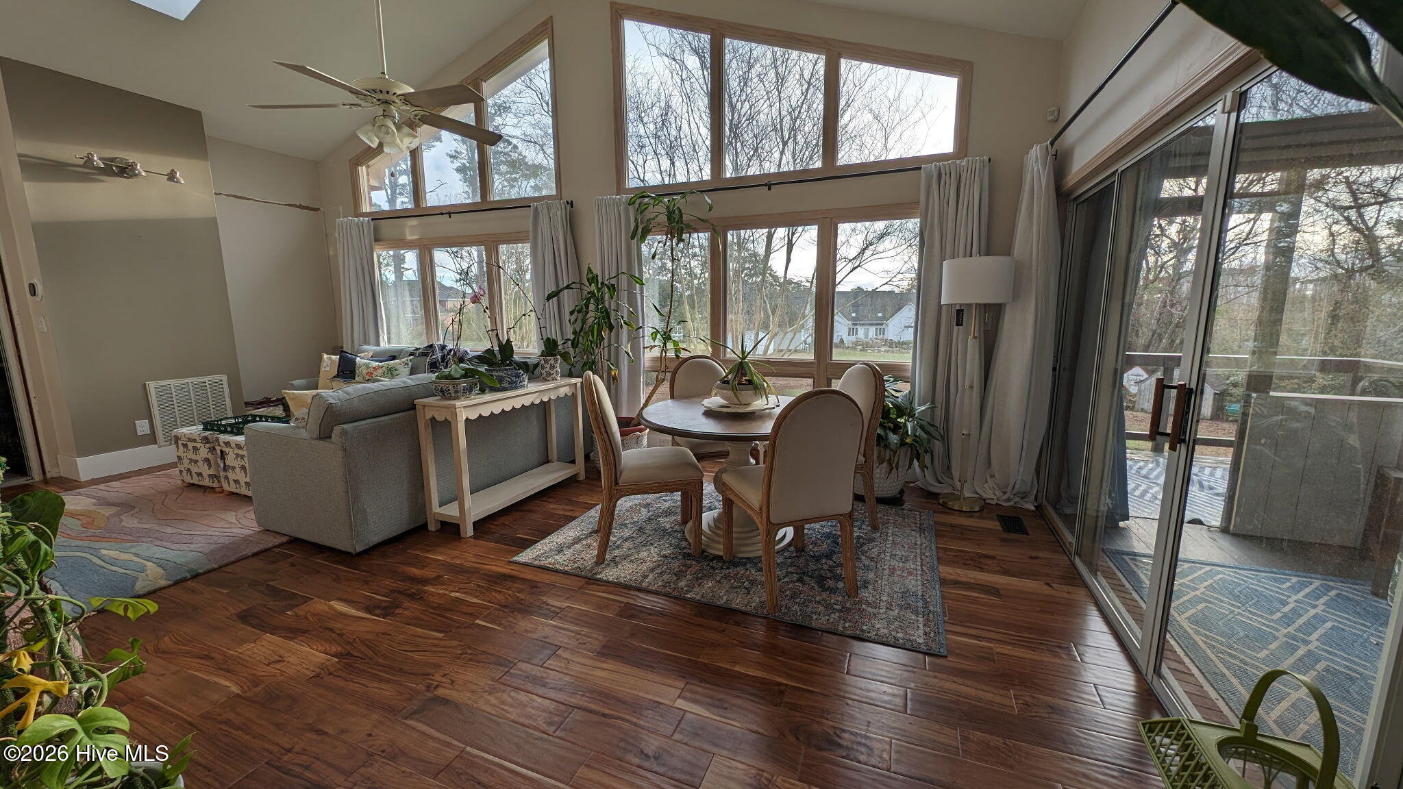 215 Harbor Drive,Morehead City