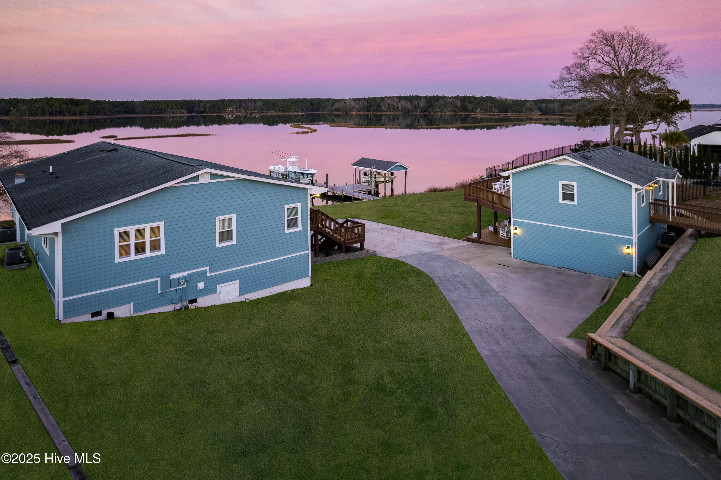 100491390 | Photo 48