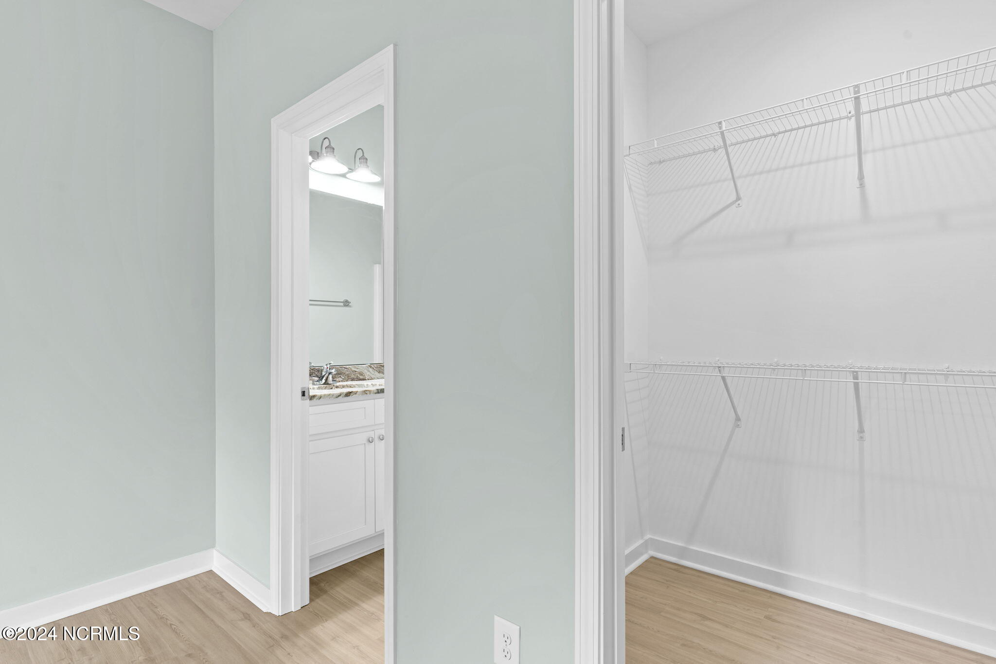 100547531 | Photo 15