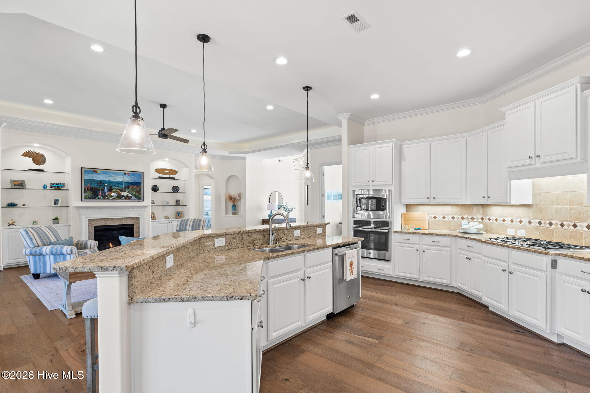 Undisclosed Address, Southport, NC, 28461