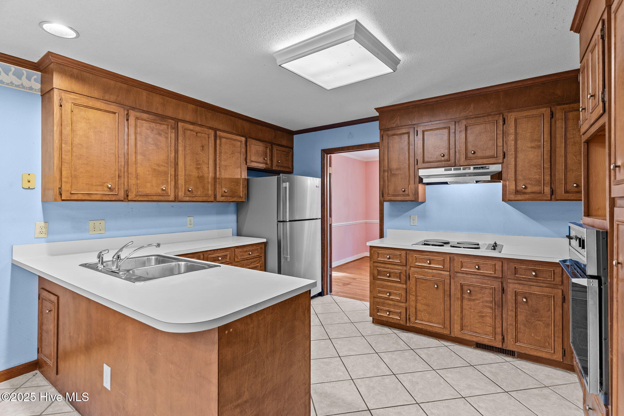 100540294 | Photo 14