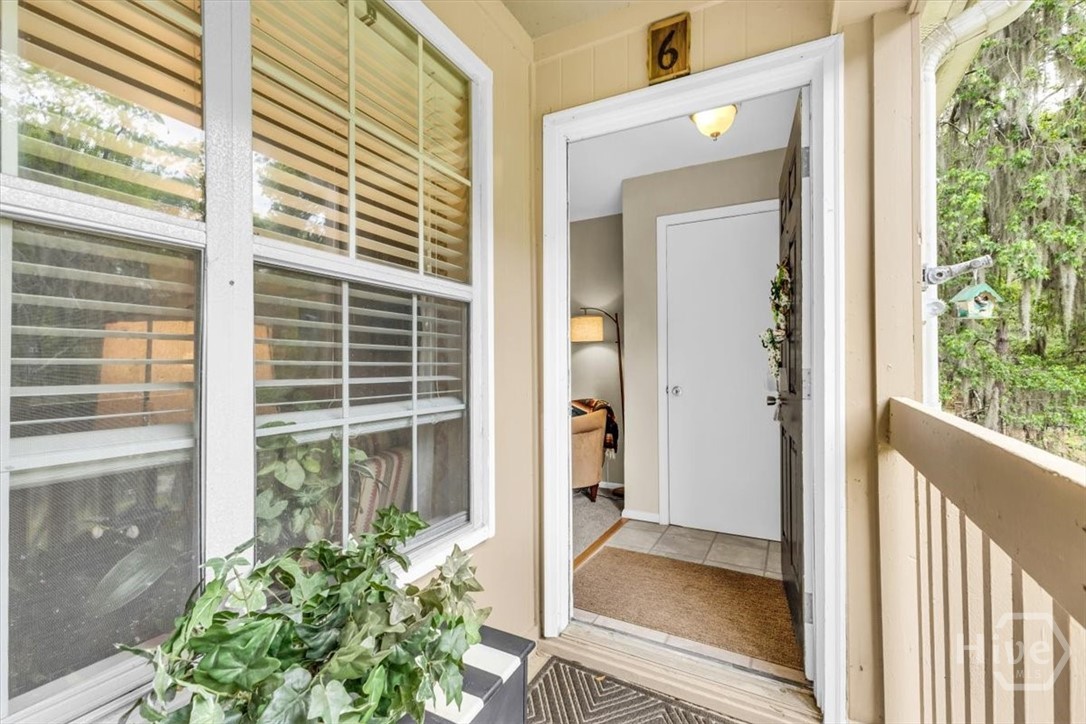 Homes for sale in Savannah, GA | 401 N Cromwell Rd, Savannah, GA 31410