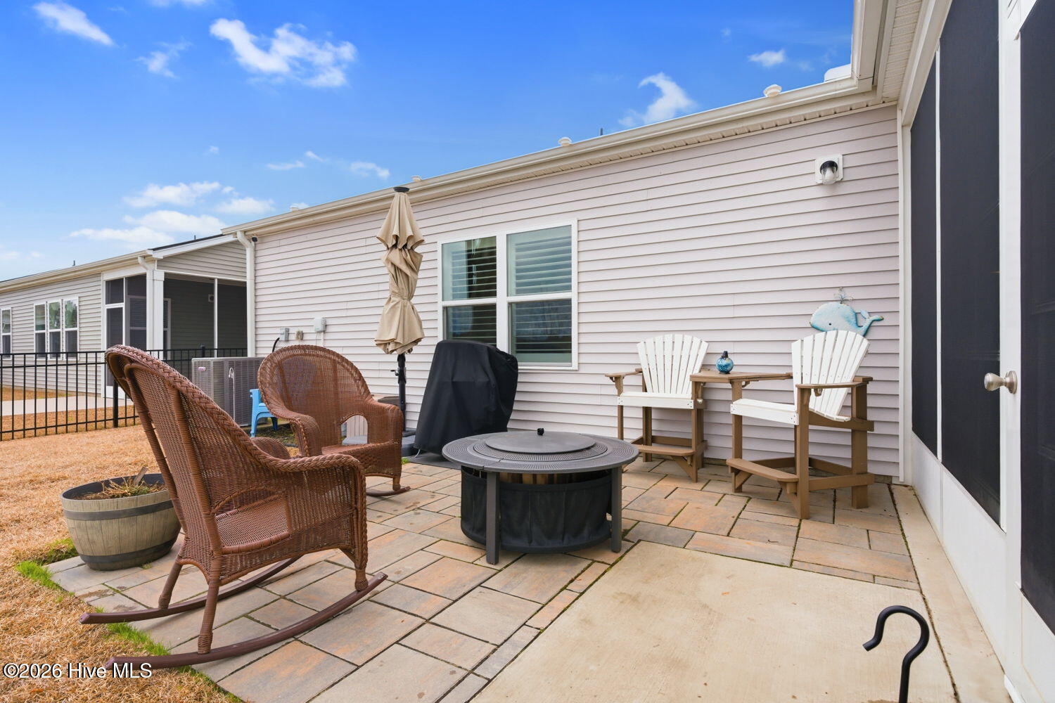 100555393 | Photo 36