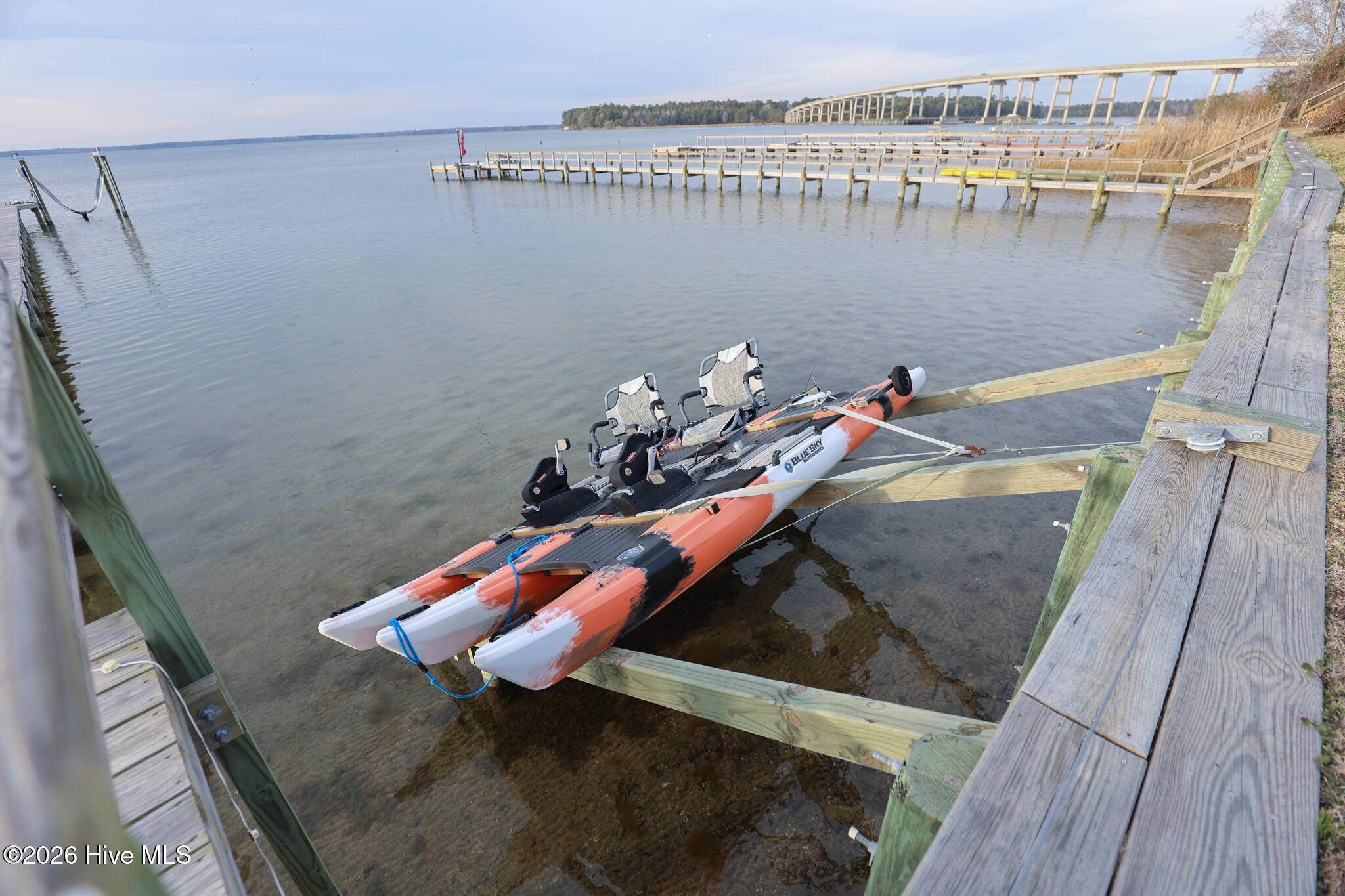 100556044 | Photo 69