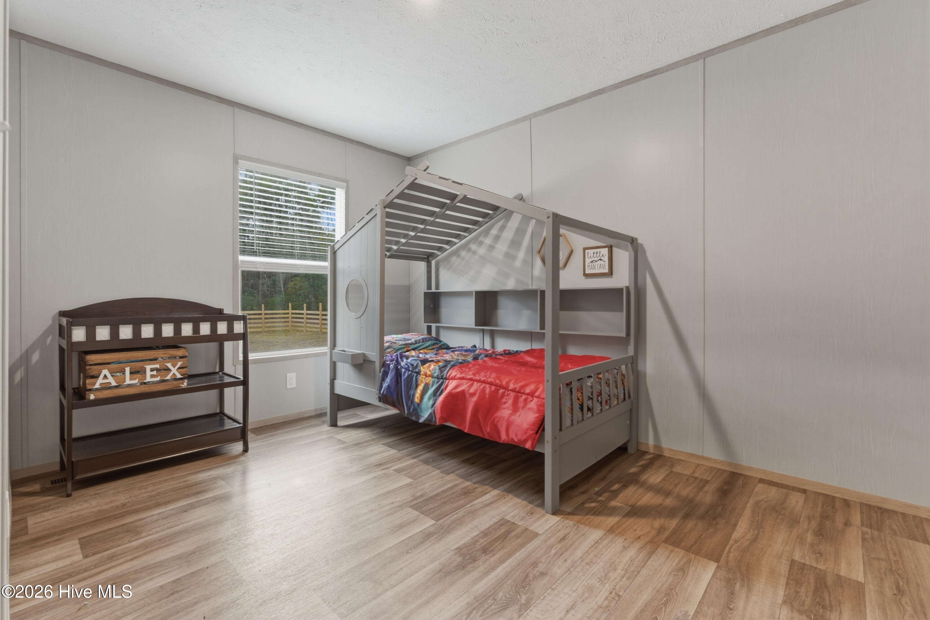 100555550 | Photo 20