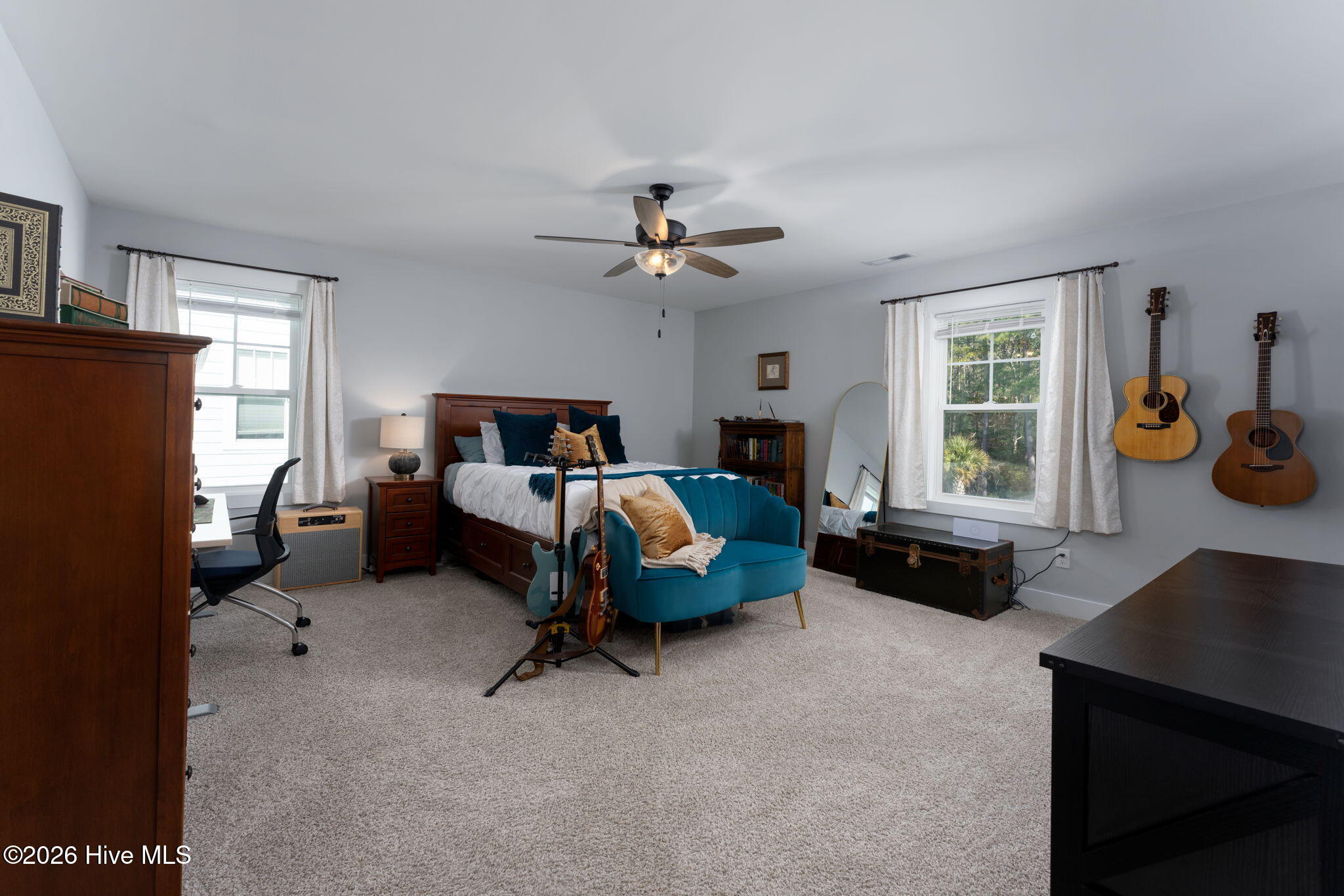 100555152 | Photo 30