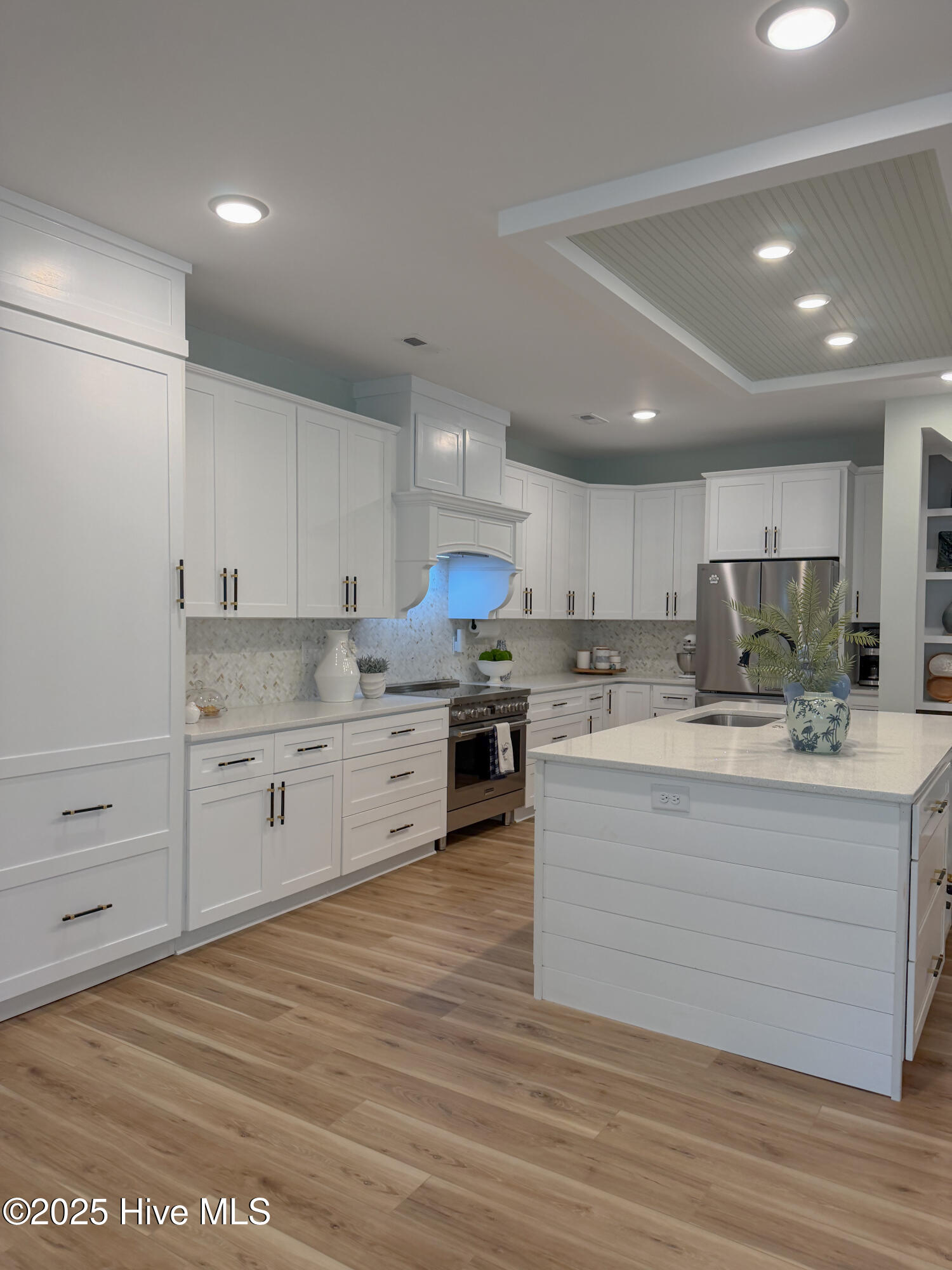 100546436 | Photo 15