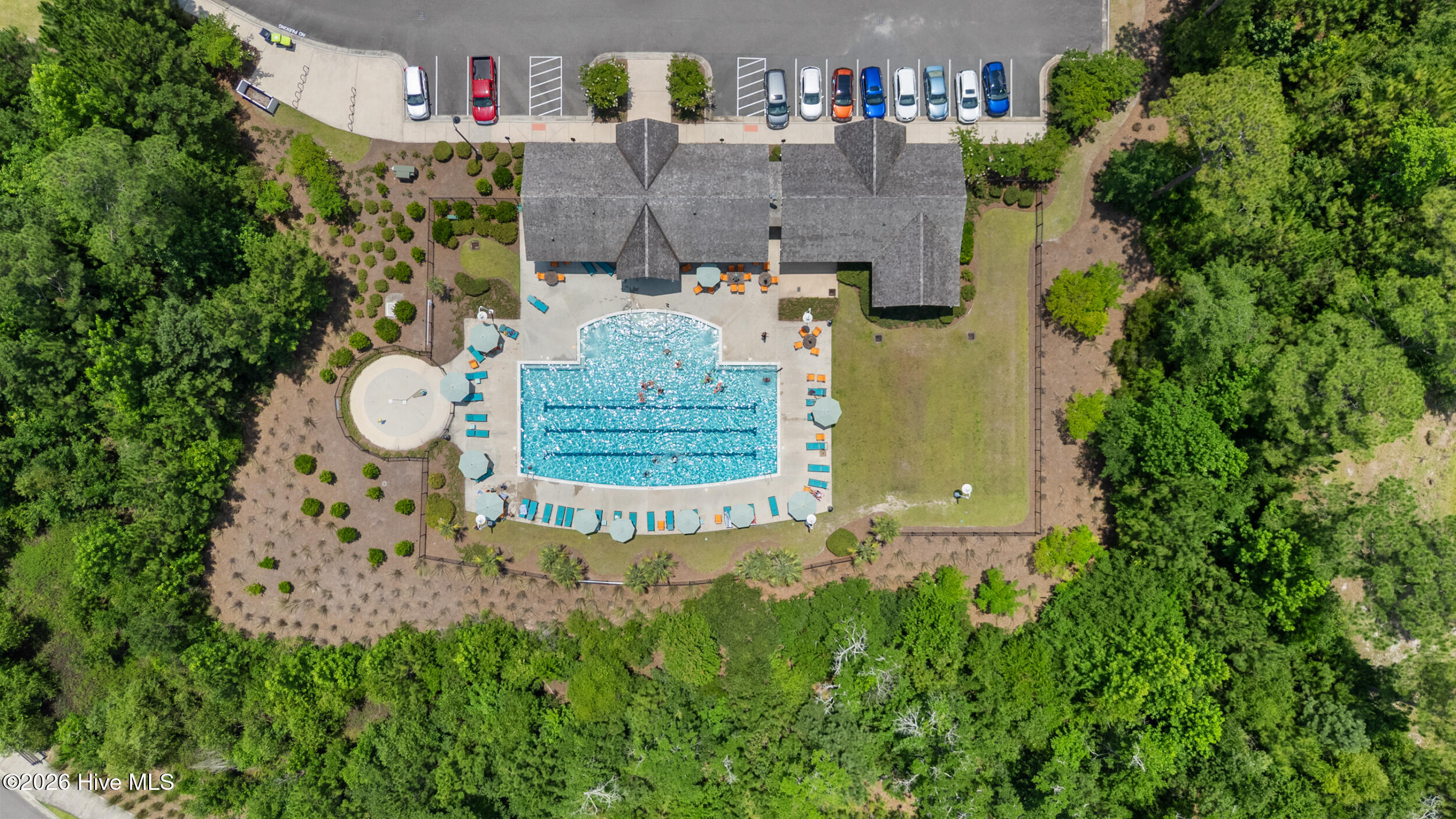 100567484 | Photo 73