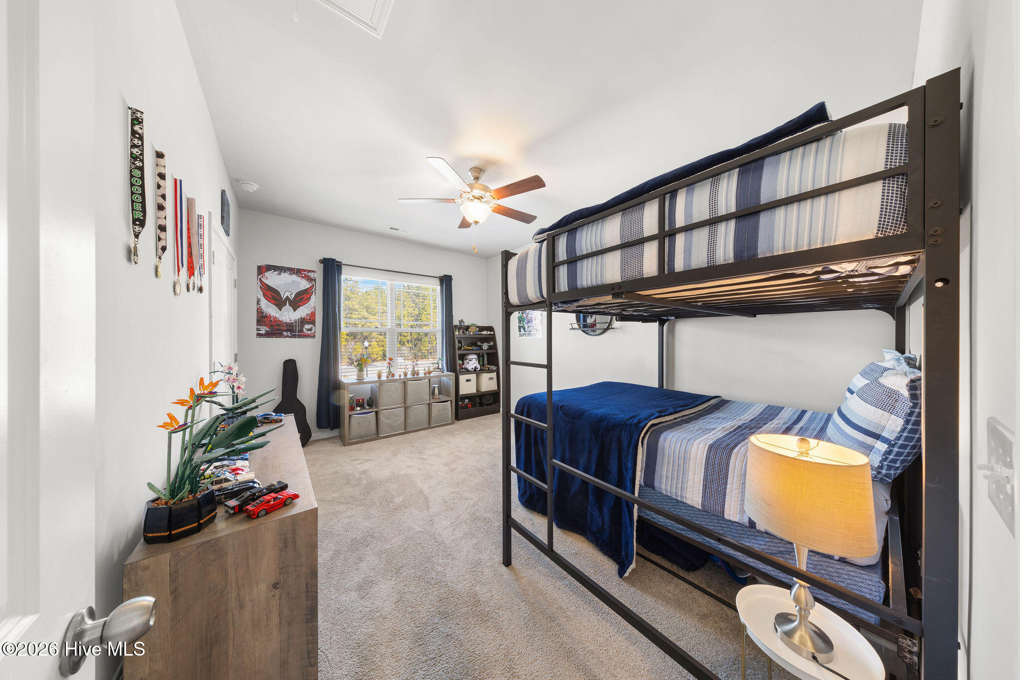 100553688 | Photo 30