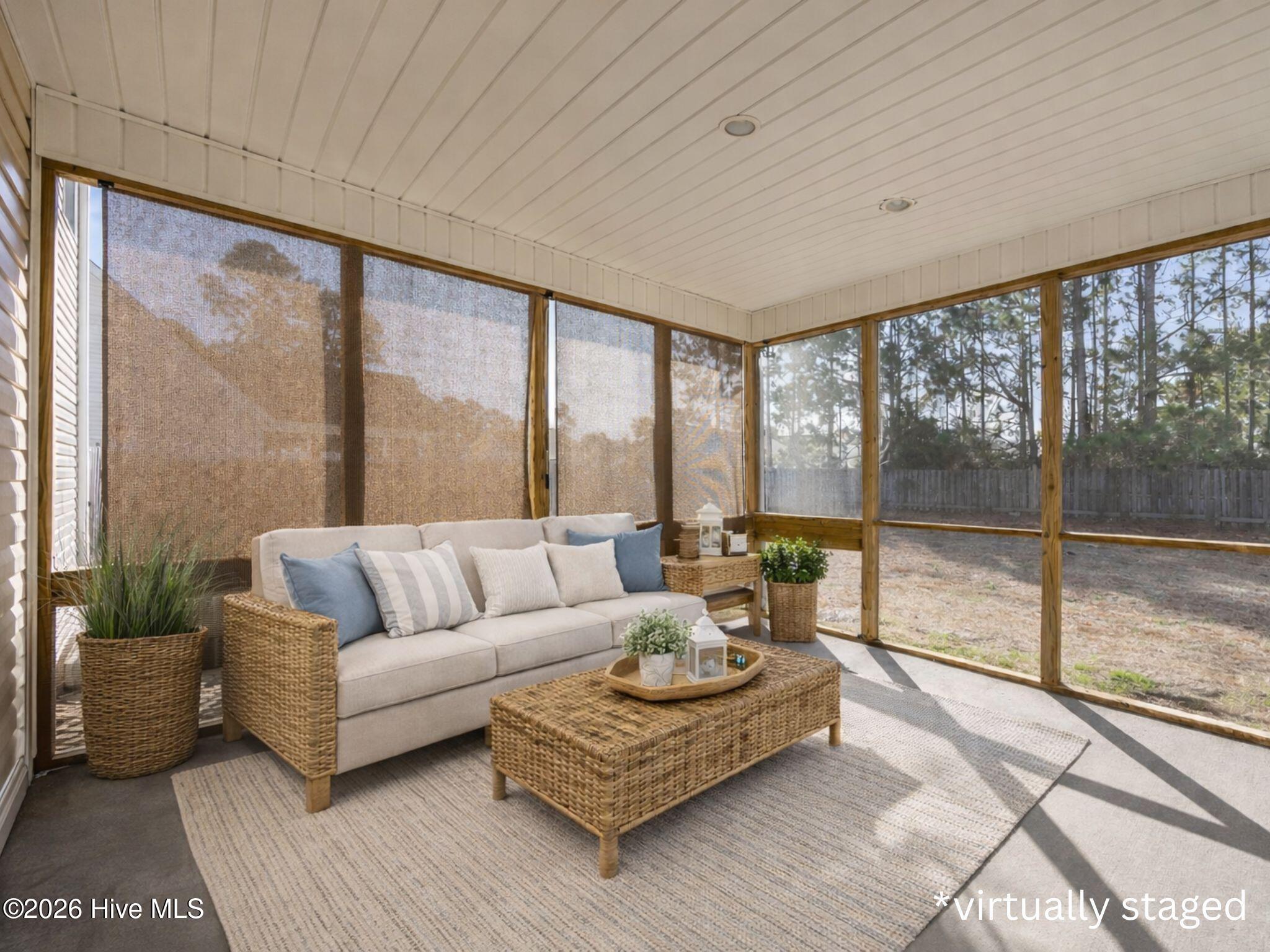 100549557 | Photo 39