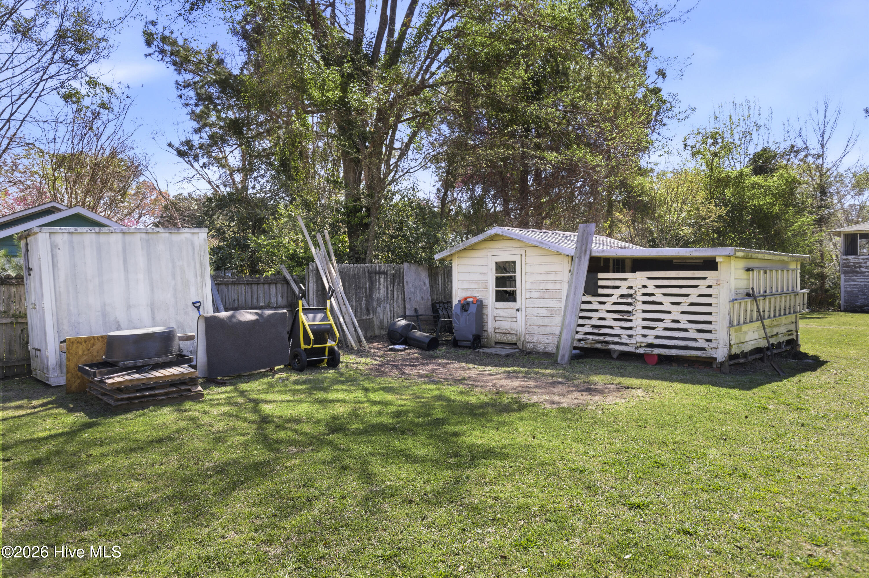 100561797 | Photo 14