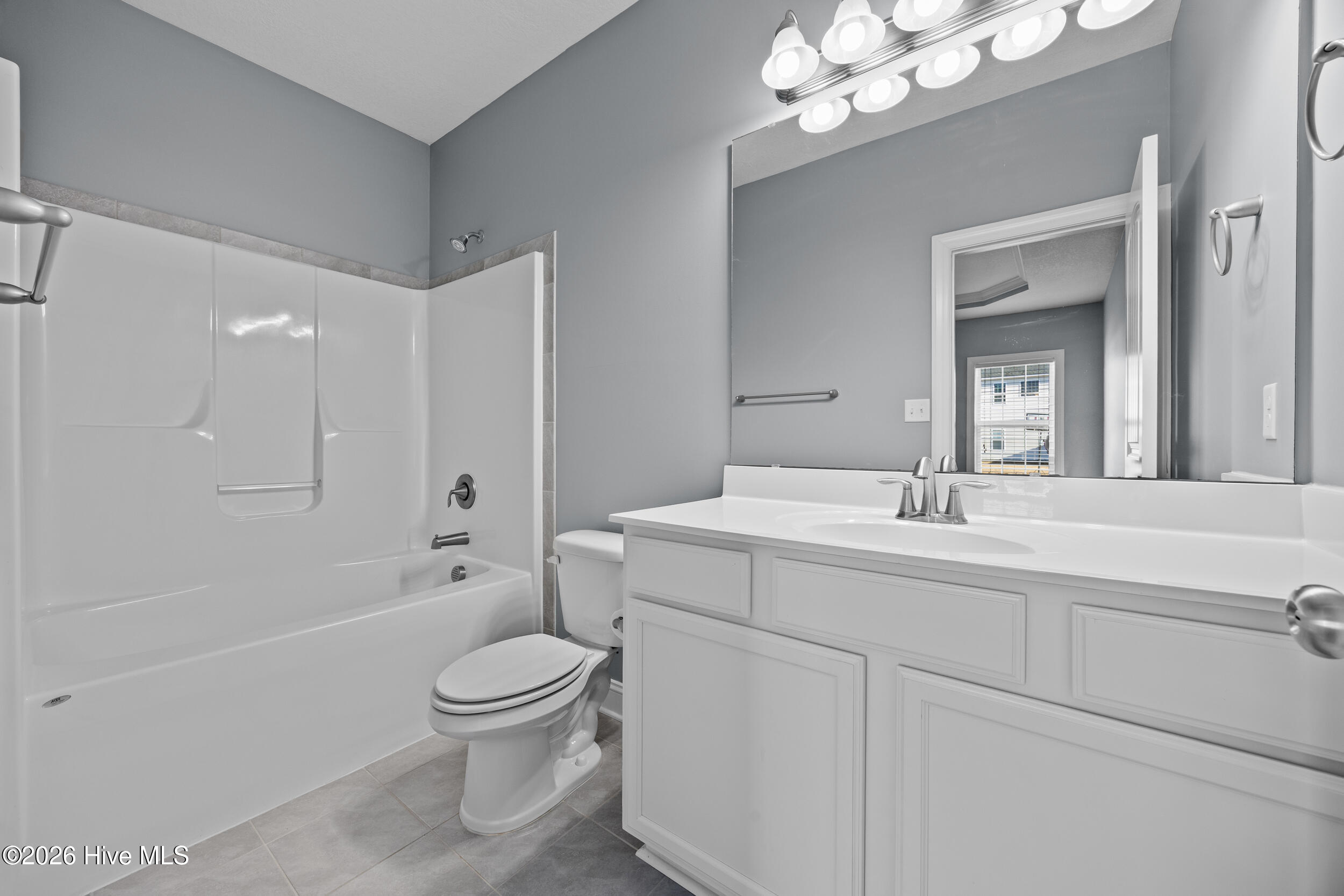 100550034 | Photo 15