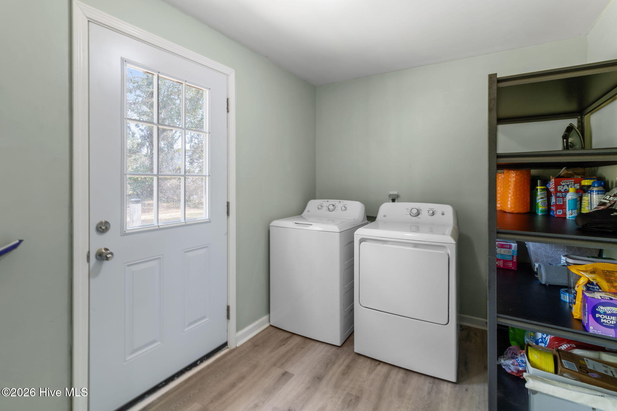 100561456 | Photo 14