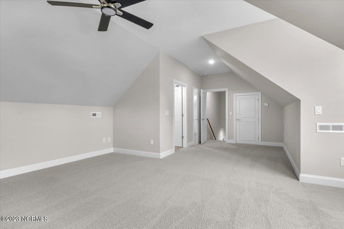 100524155 | Photo 60