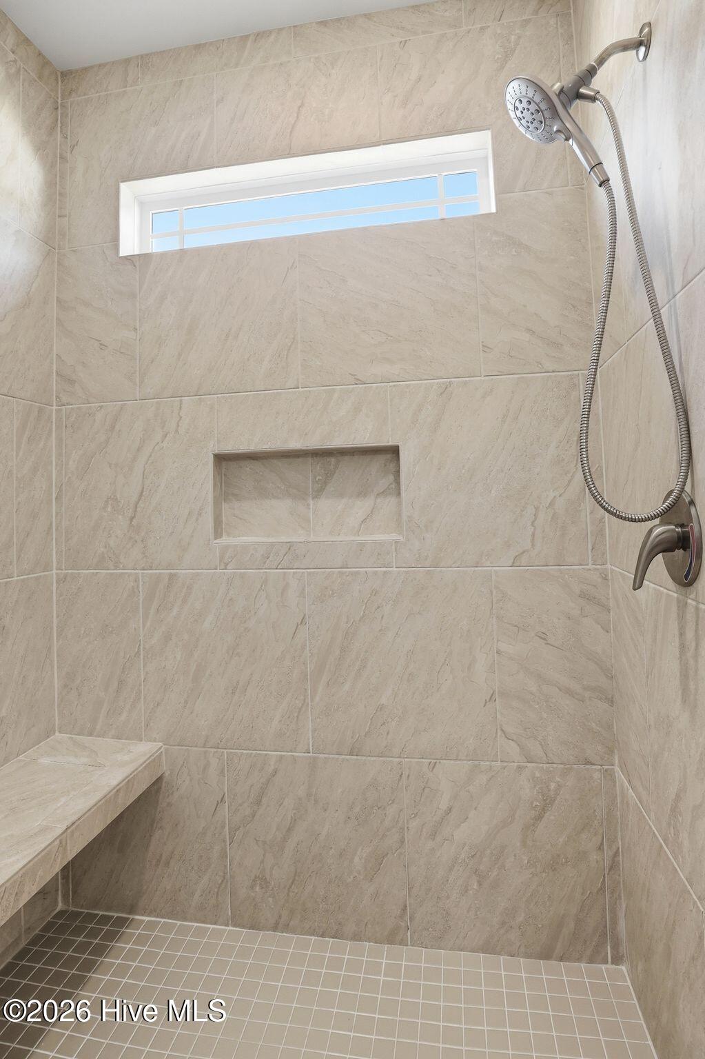 100559439 | Photo 59