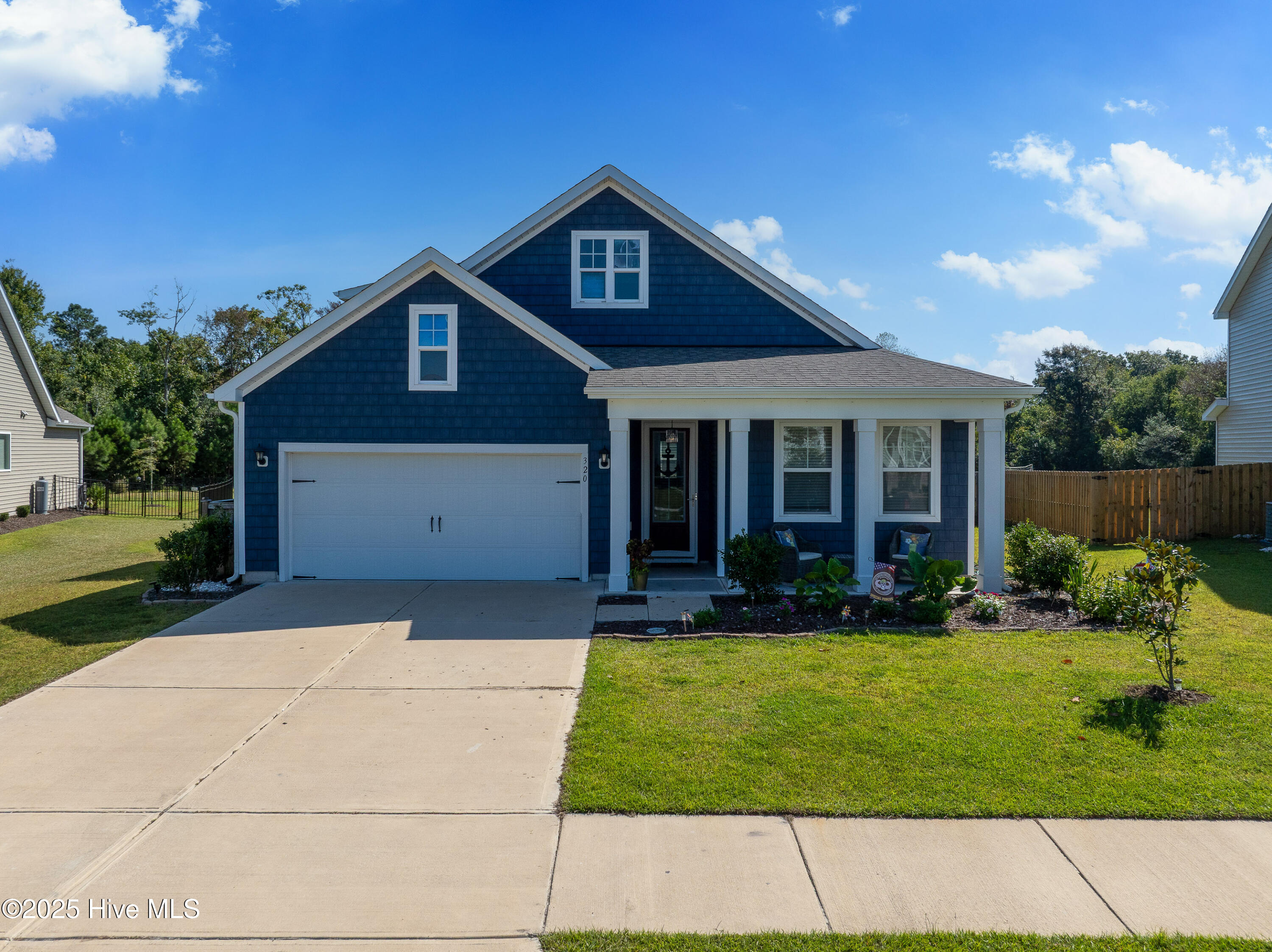 320 Edgewater Way MLS-1