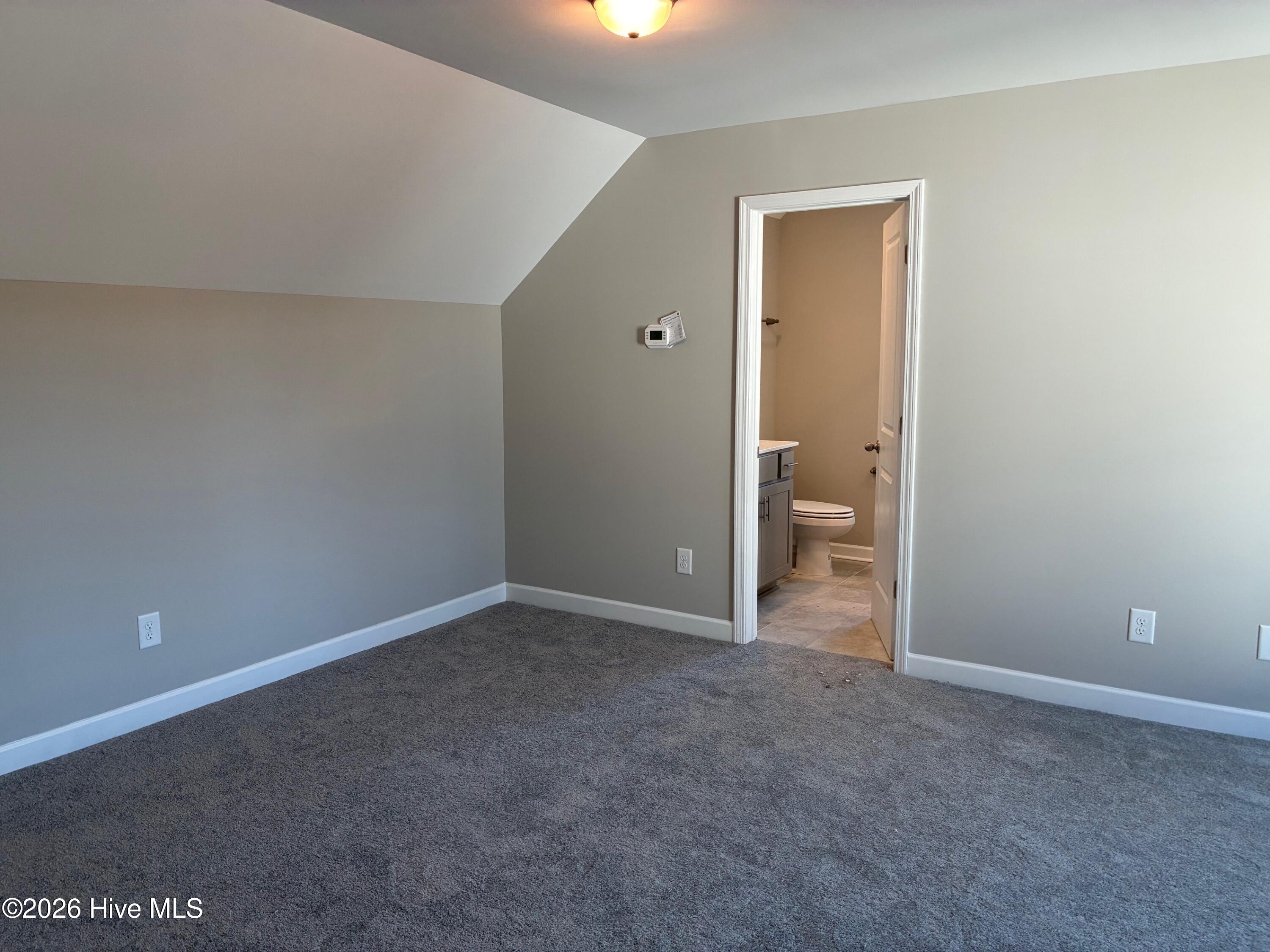 100541730 | Photo 13