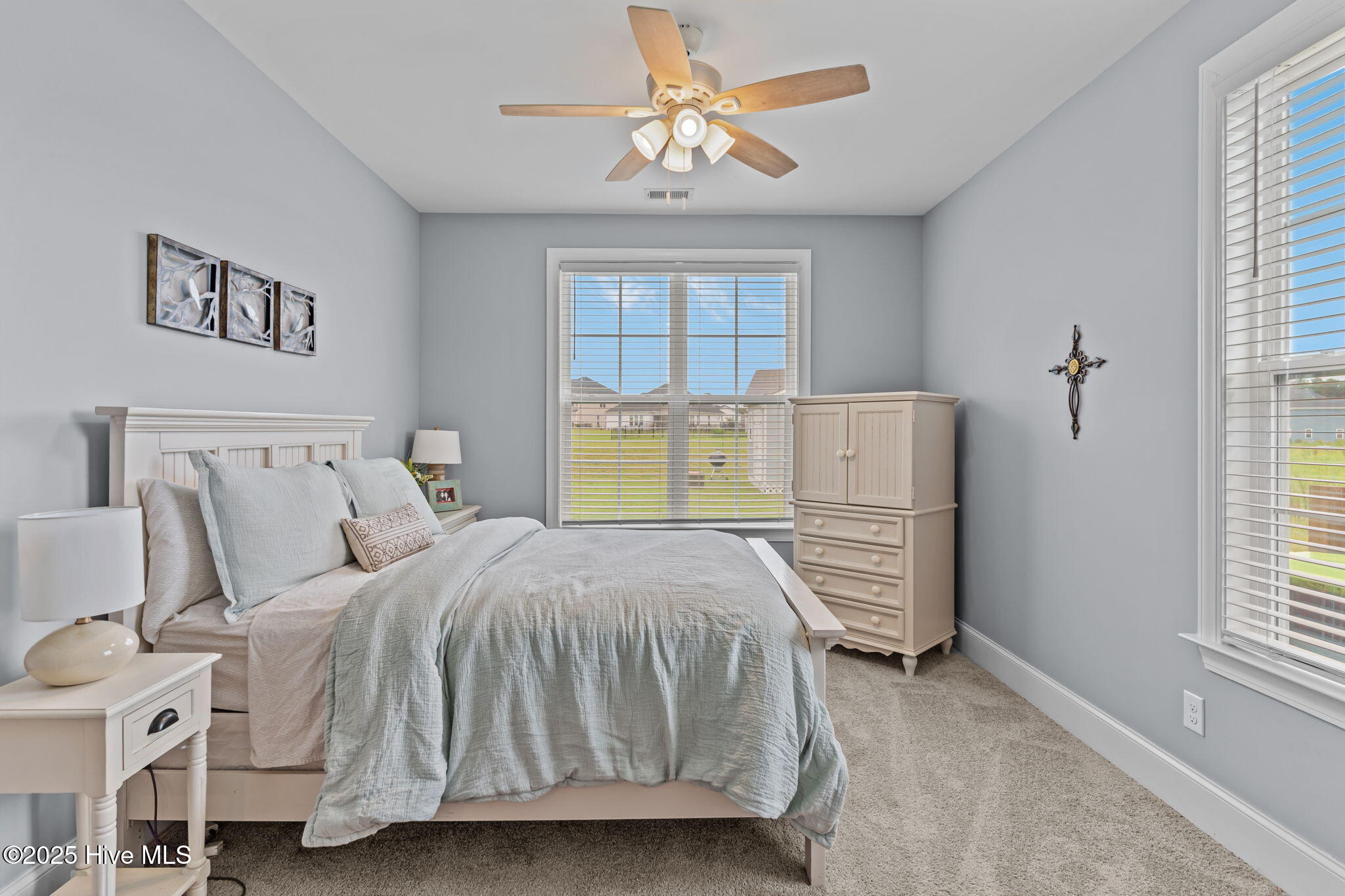 100525303 | Photo 43