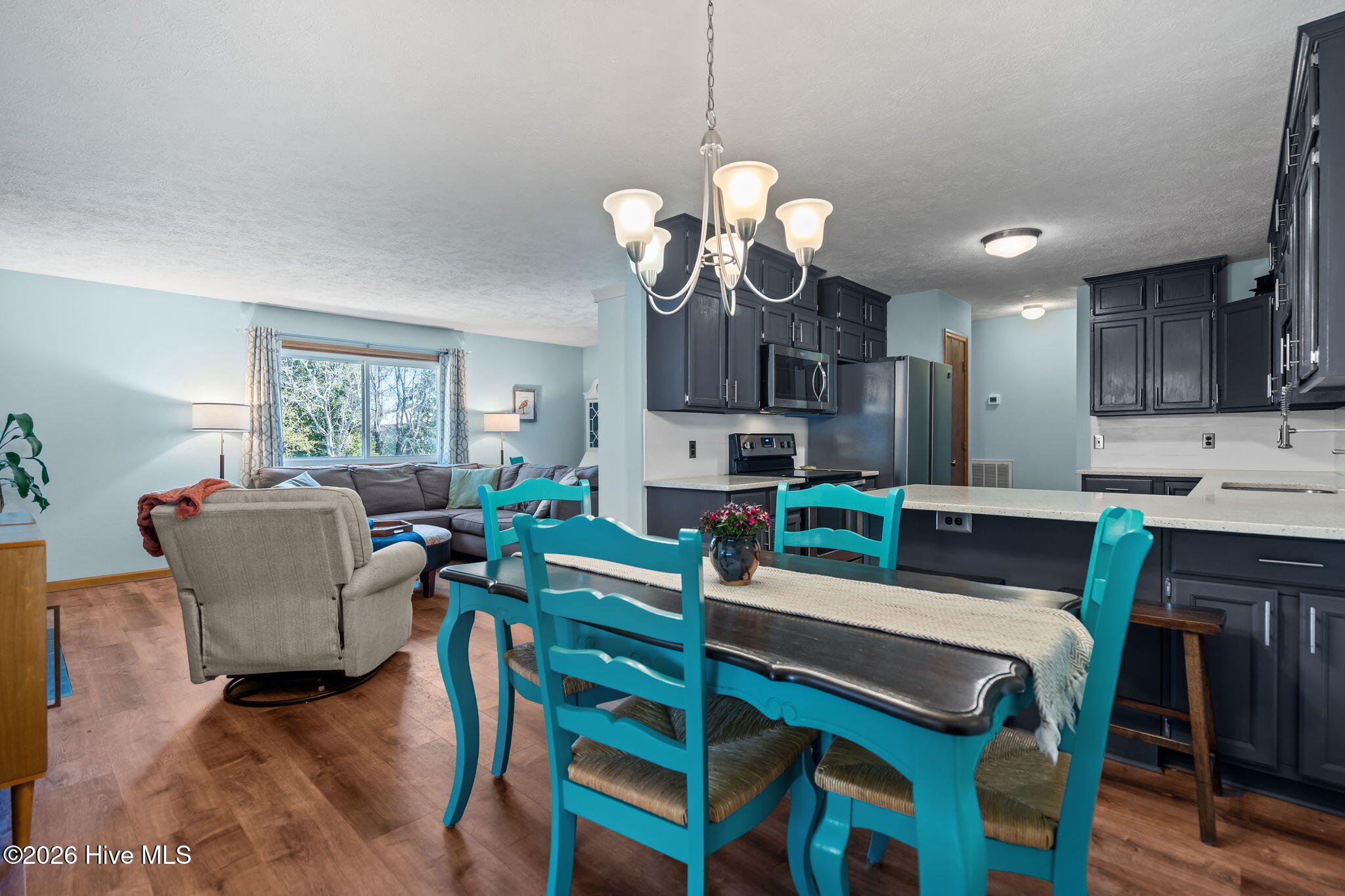 100569191 | Photo 16